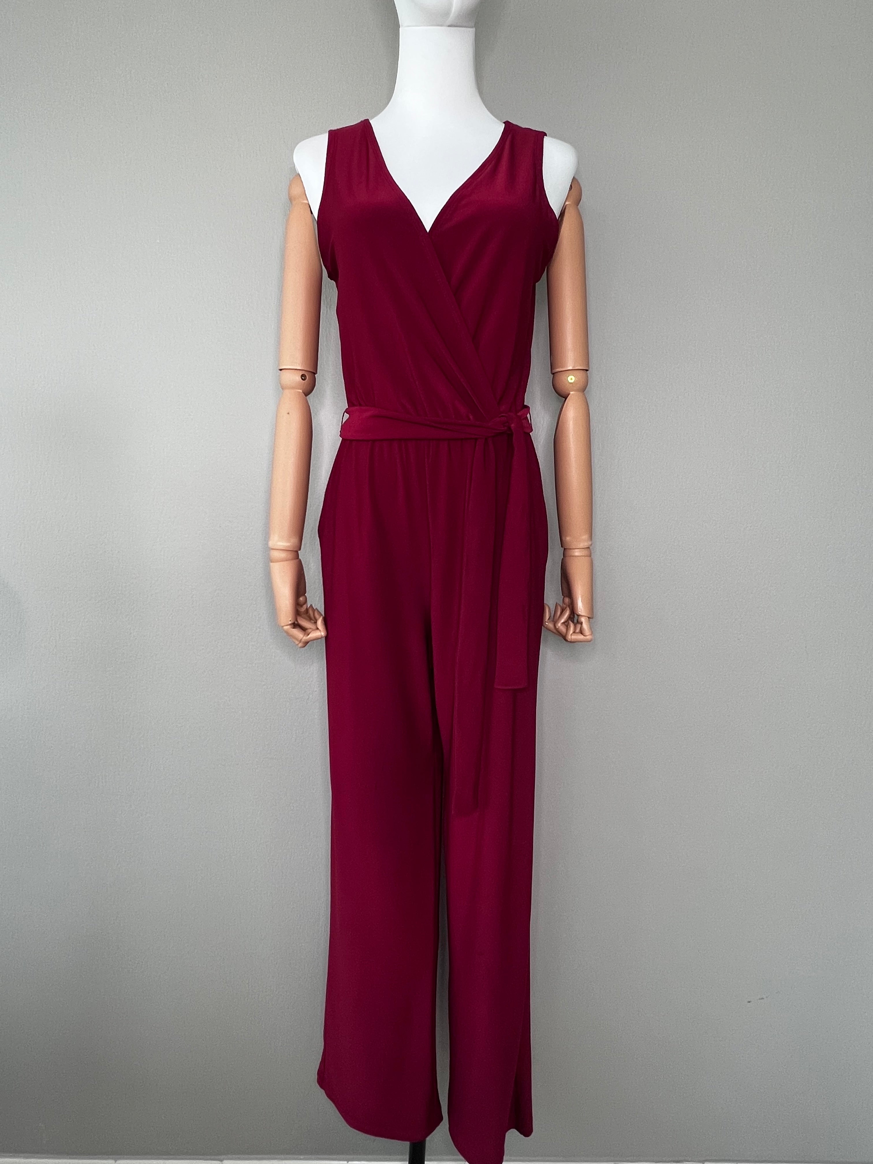 Maroon Sleevless Jumpsuit with Belt and side pocket - NY Collection petite