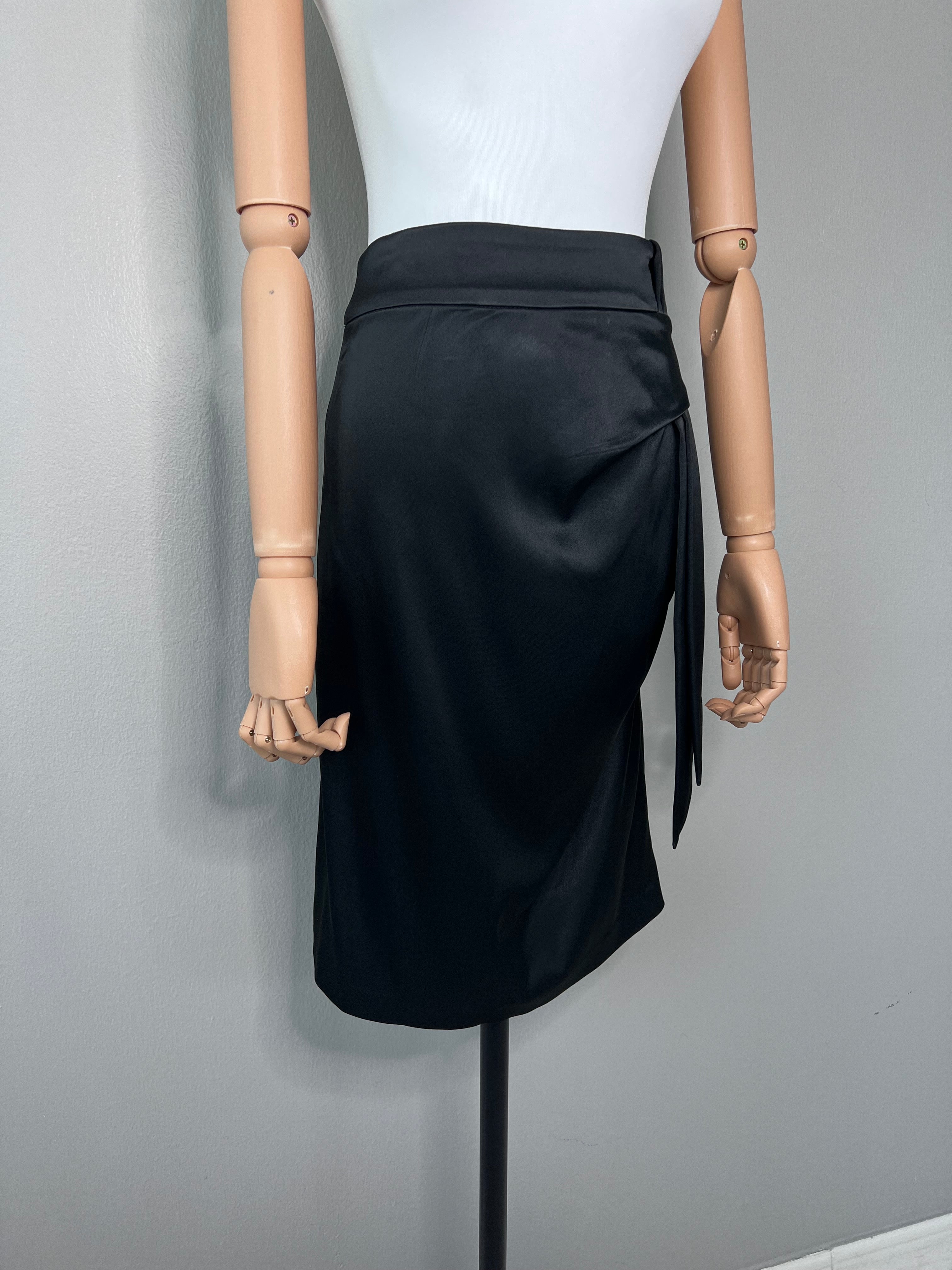 Black Skirt with ribbon style on one side - Bebesh