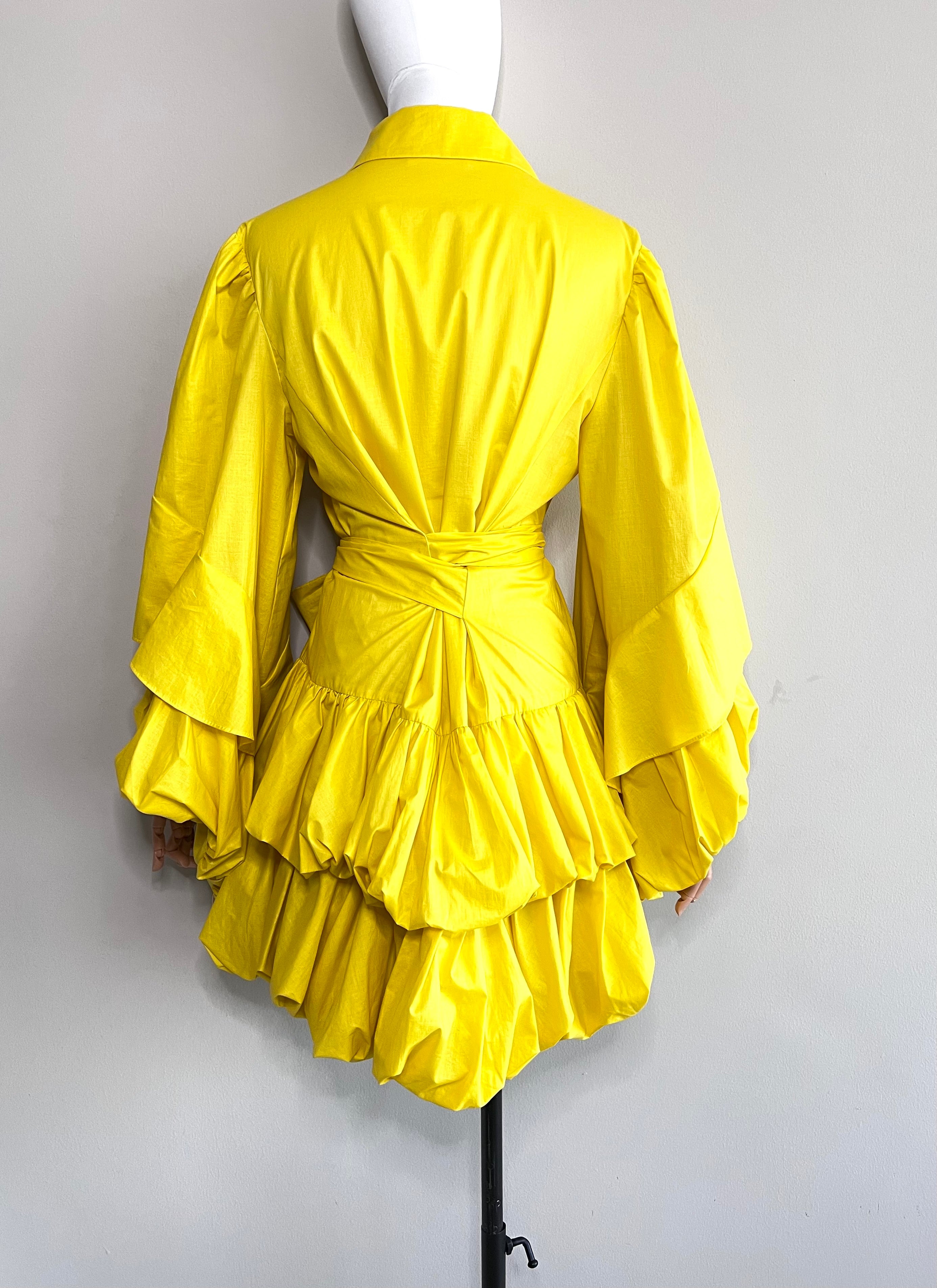 Yellow short semizie balloon dress with impressive sleeves - VALTADOROS