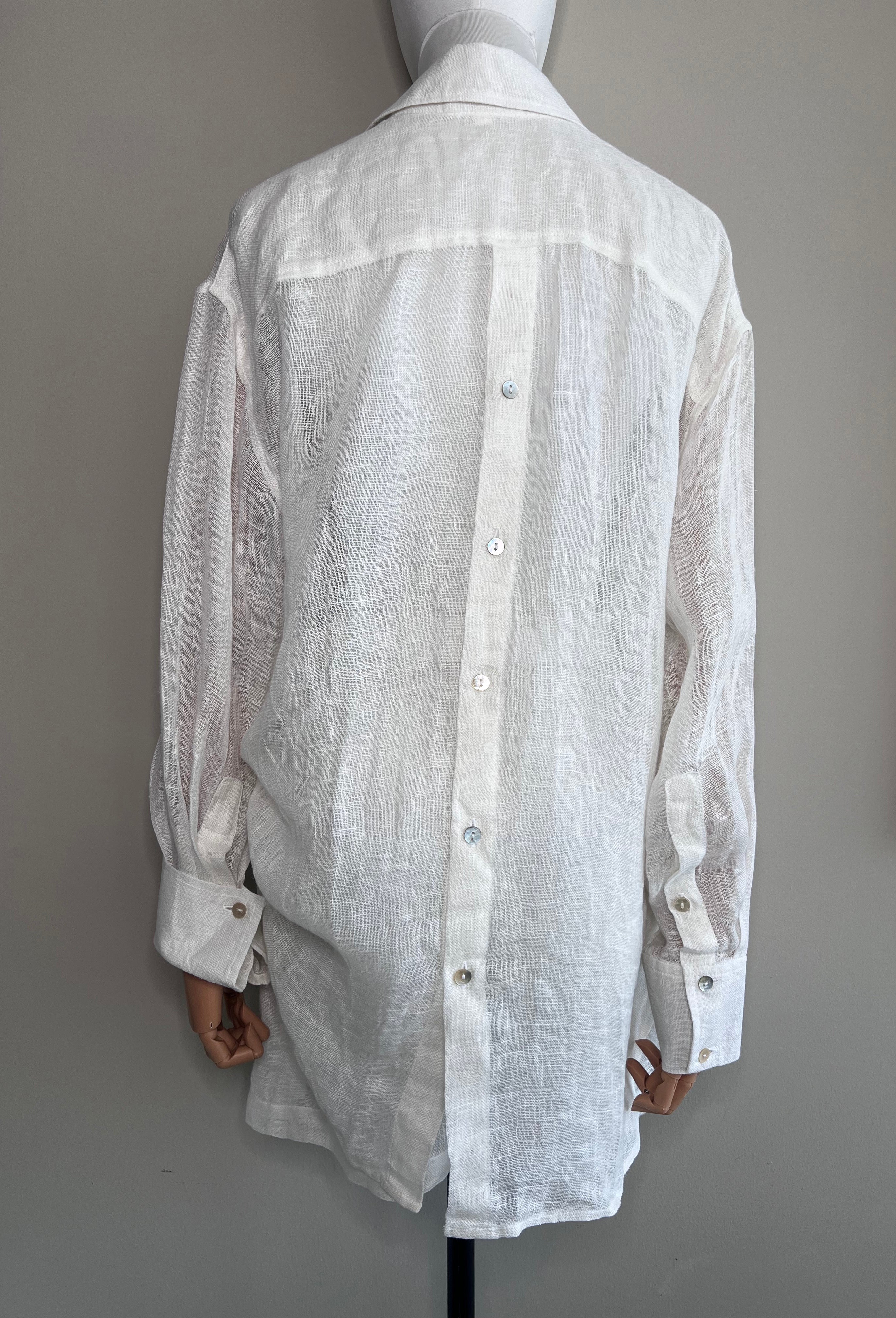 A set of White Eco linen playa button down longsleeve and short - BANANA