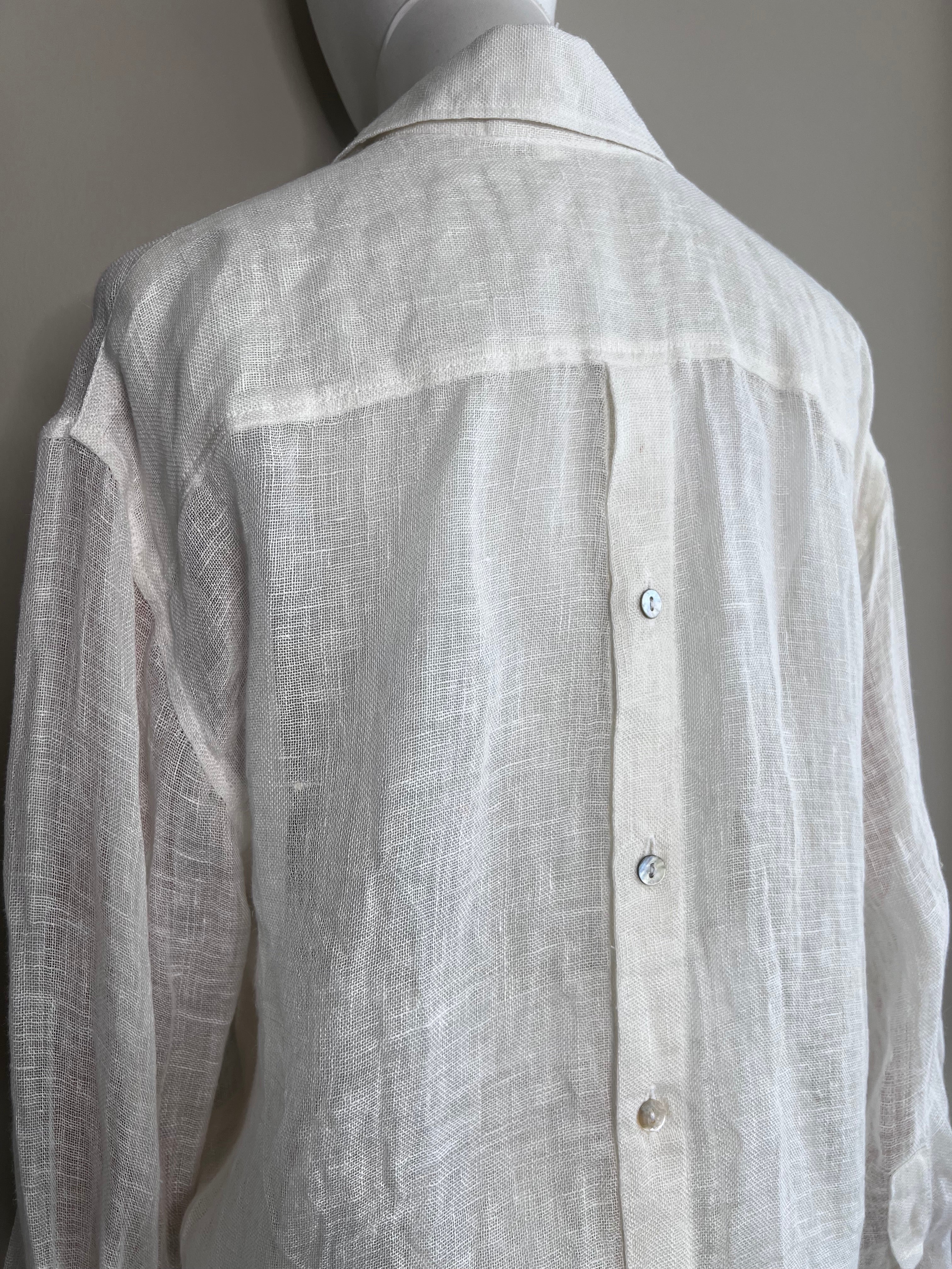 A set of White Eco linen playa button down longsleeve and short - BANANA