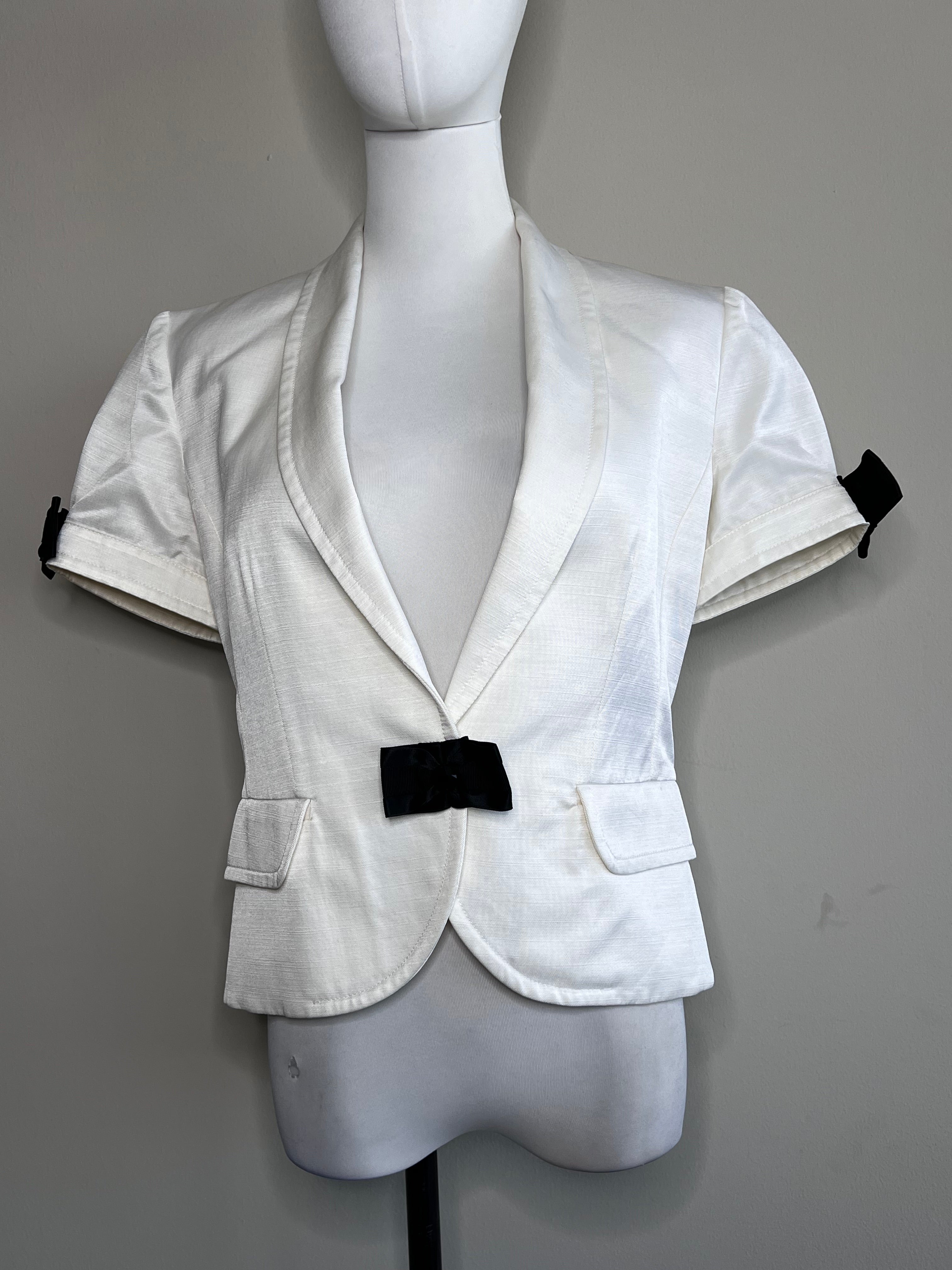 Black & white short sleeves blazer with ribbon - ICE B
