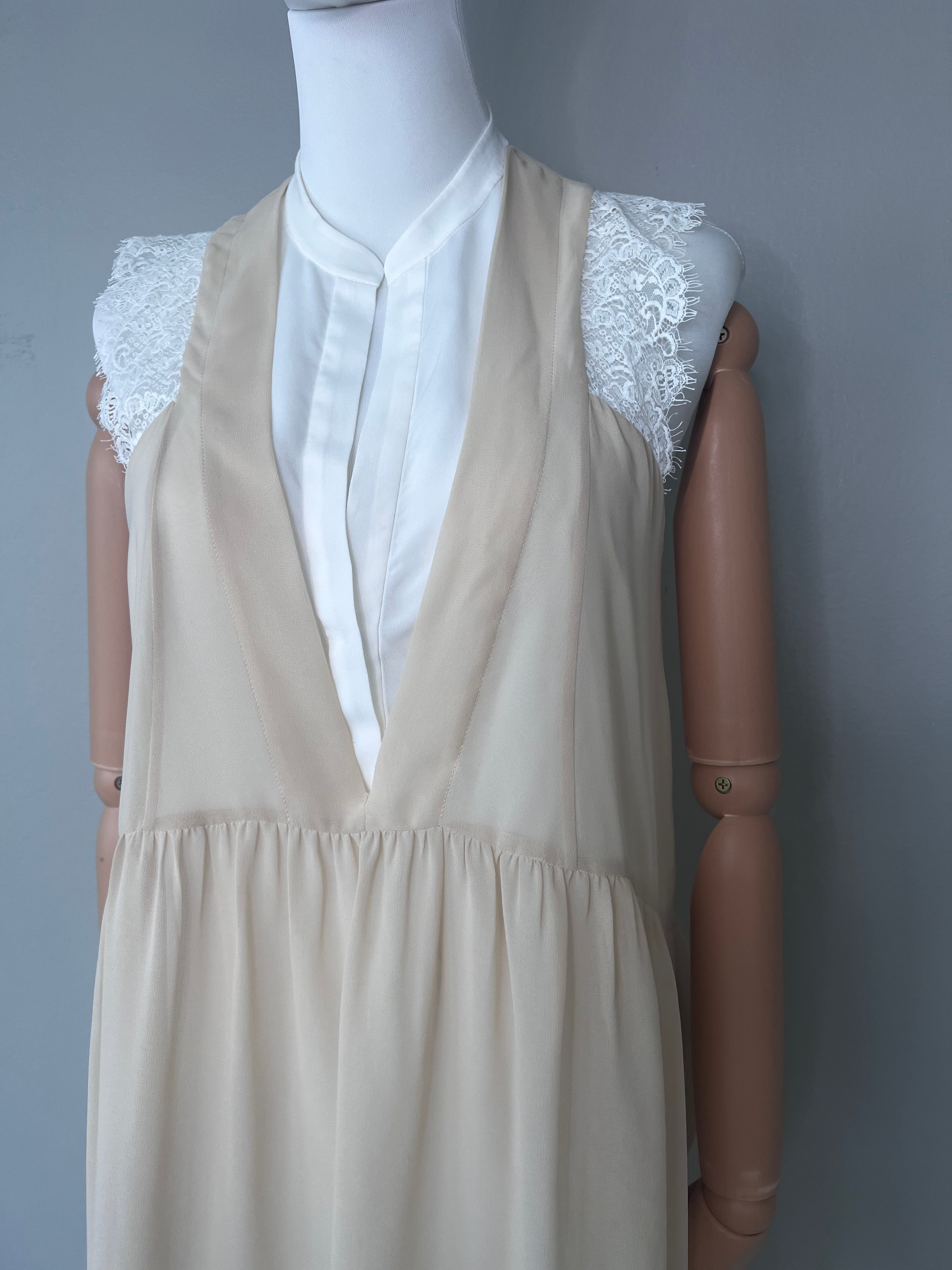 Cream dress with white collar and lace shoulders - SANDRO