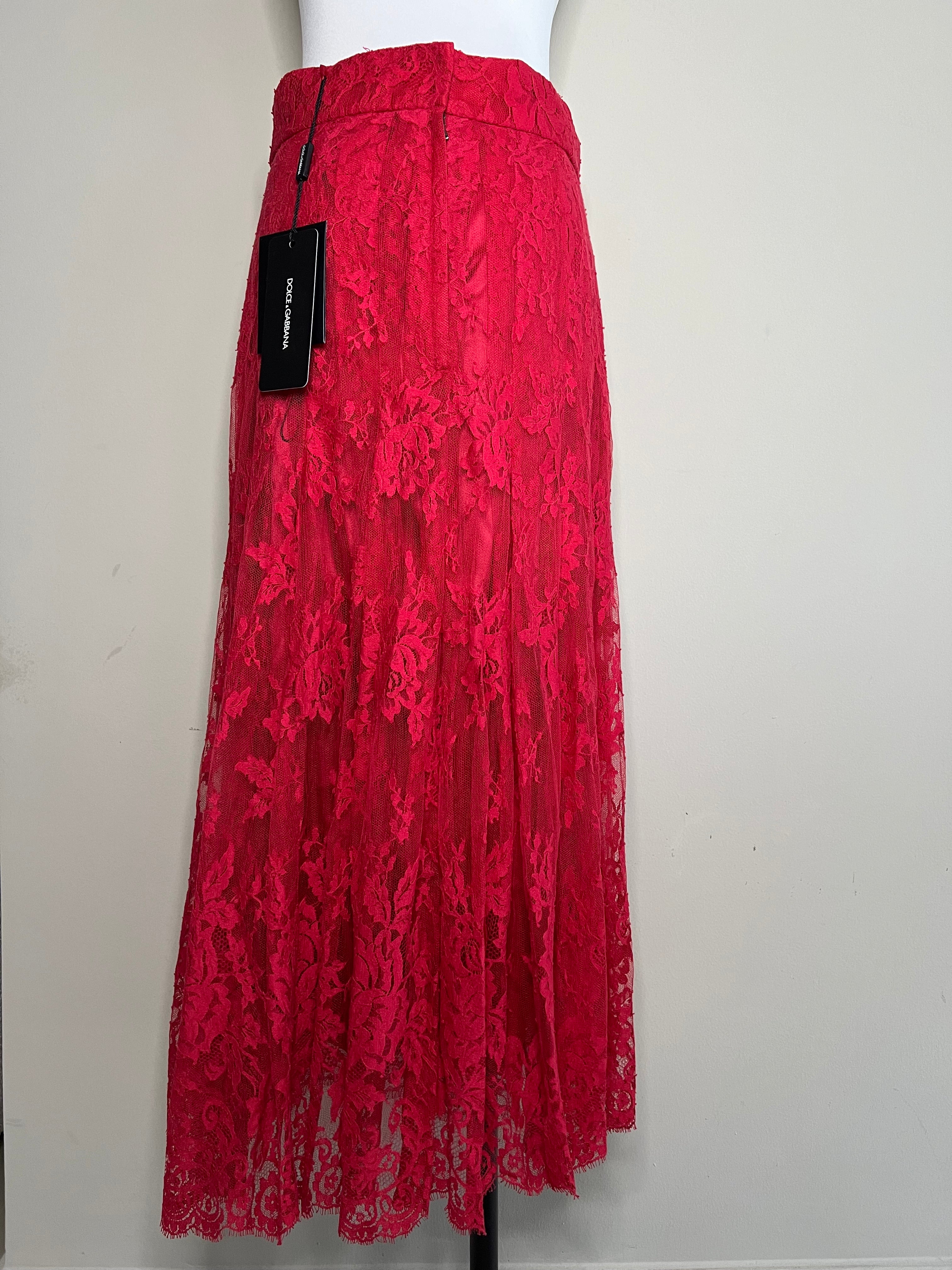 BRAND NEW!! Red long chantilly lace skirt - DOLCE & GABBANA