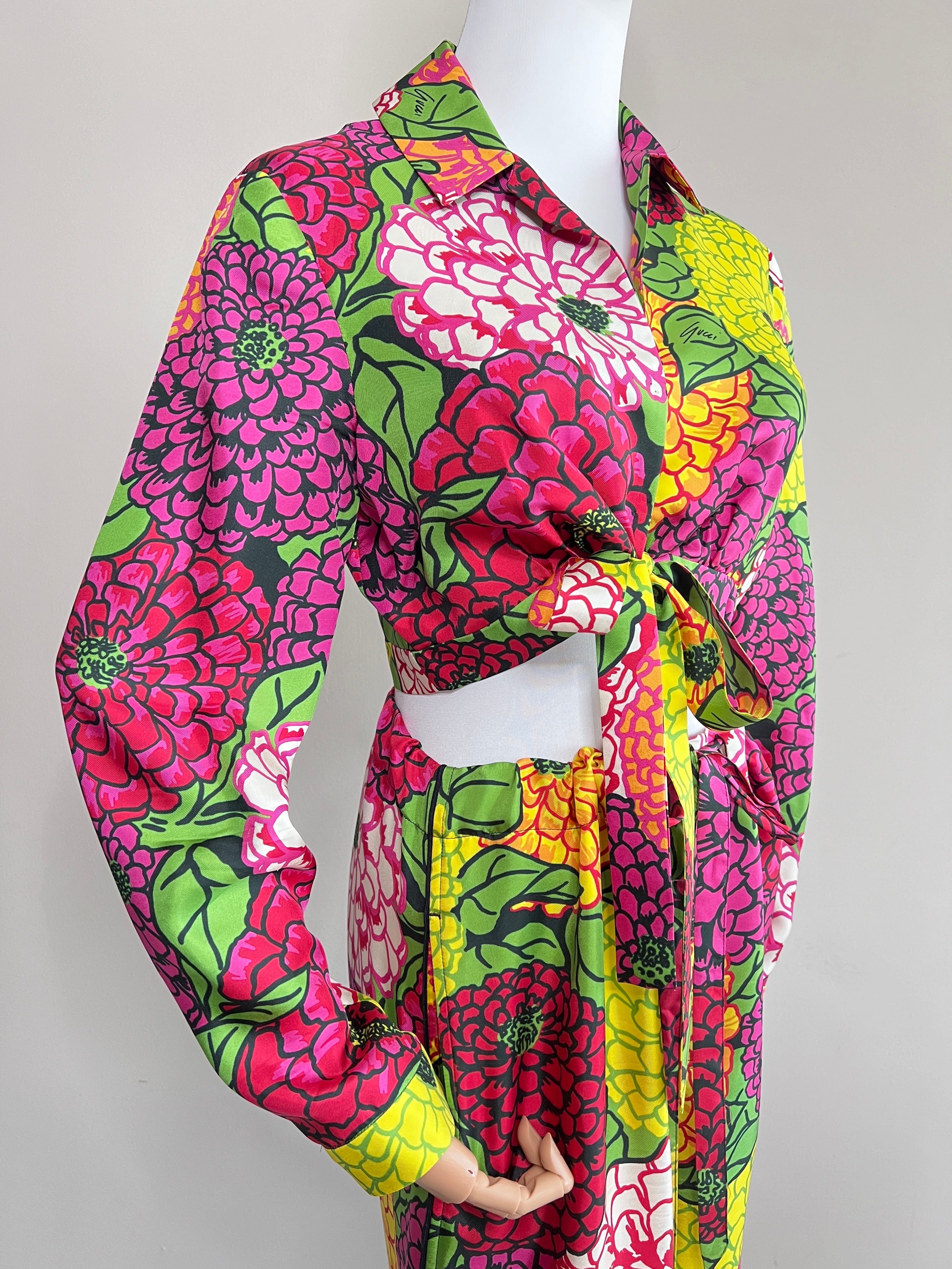 A set of multicolor floral silk print 70's Style longsleeve crop top with wide leg pants - GUCCI