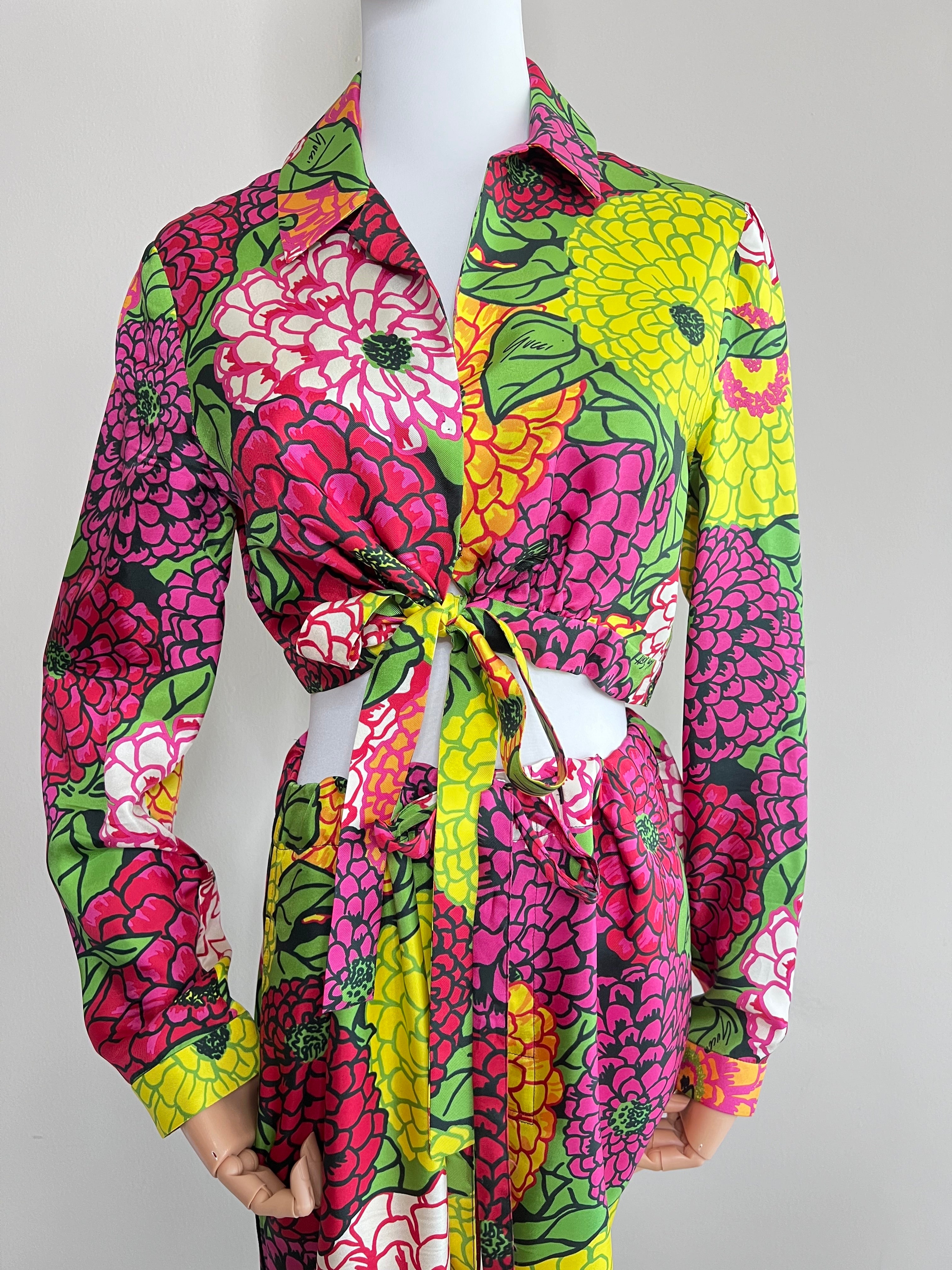 A set of multicolor floral silk print 70's Style longsleeve crop top with wide leg pants - GUCCI