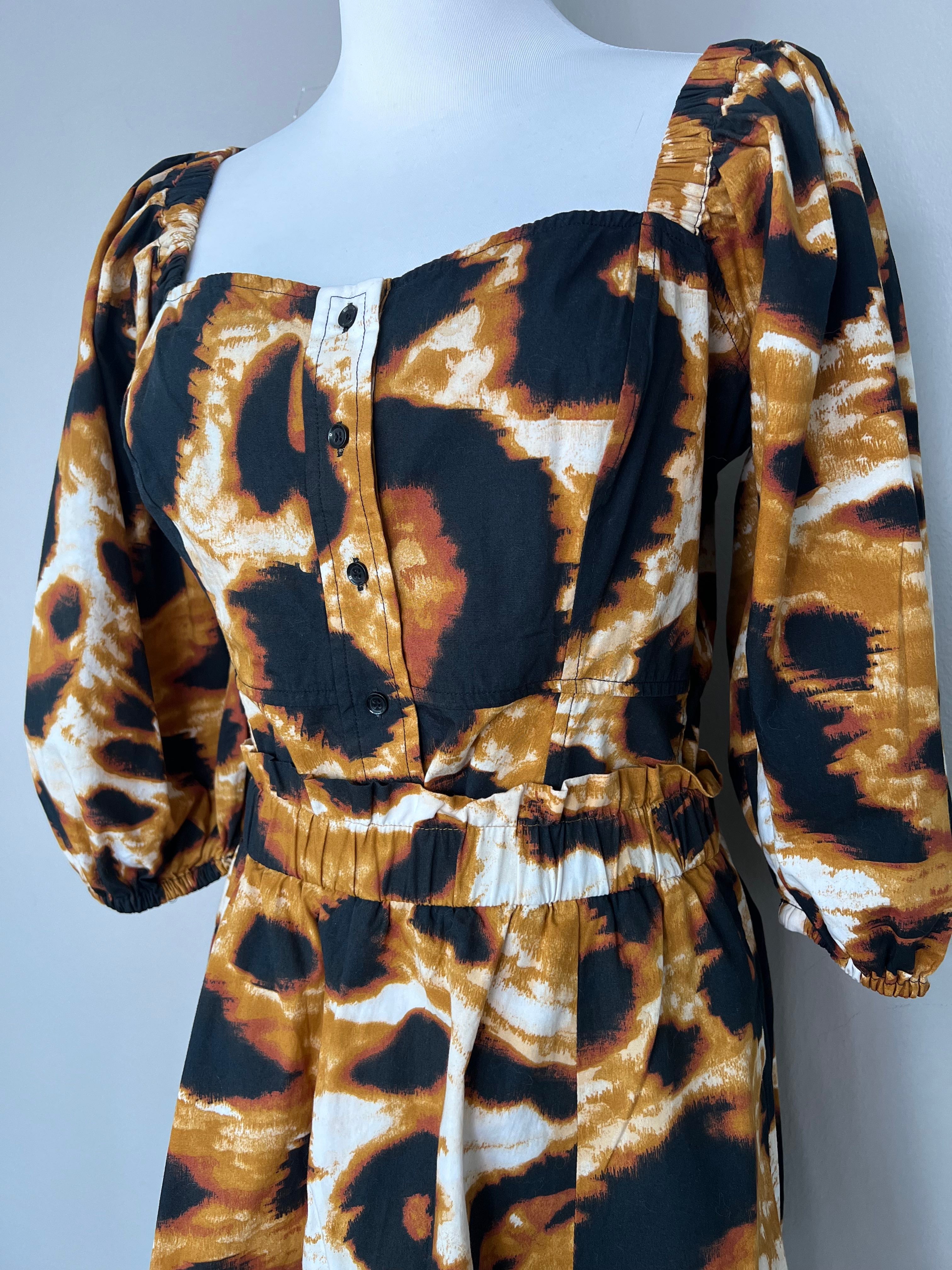 A set of leopard halter off-shoulder top with mini skirt - NETWORK