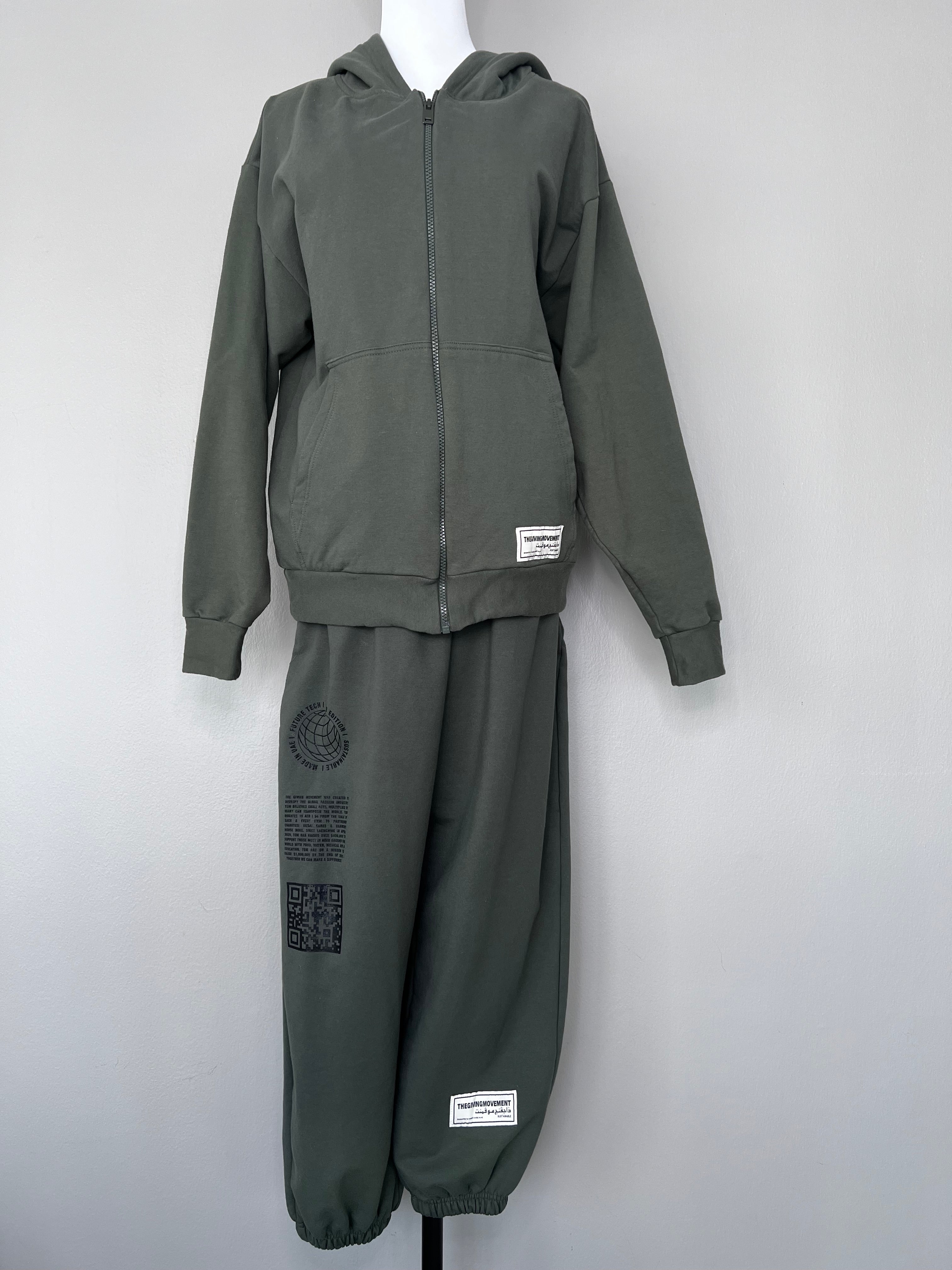 BRAND NEW!Army green thick sweatpants with logos - THEGIVINGMOVEMENT