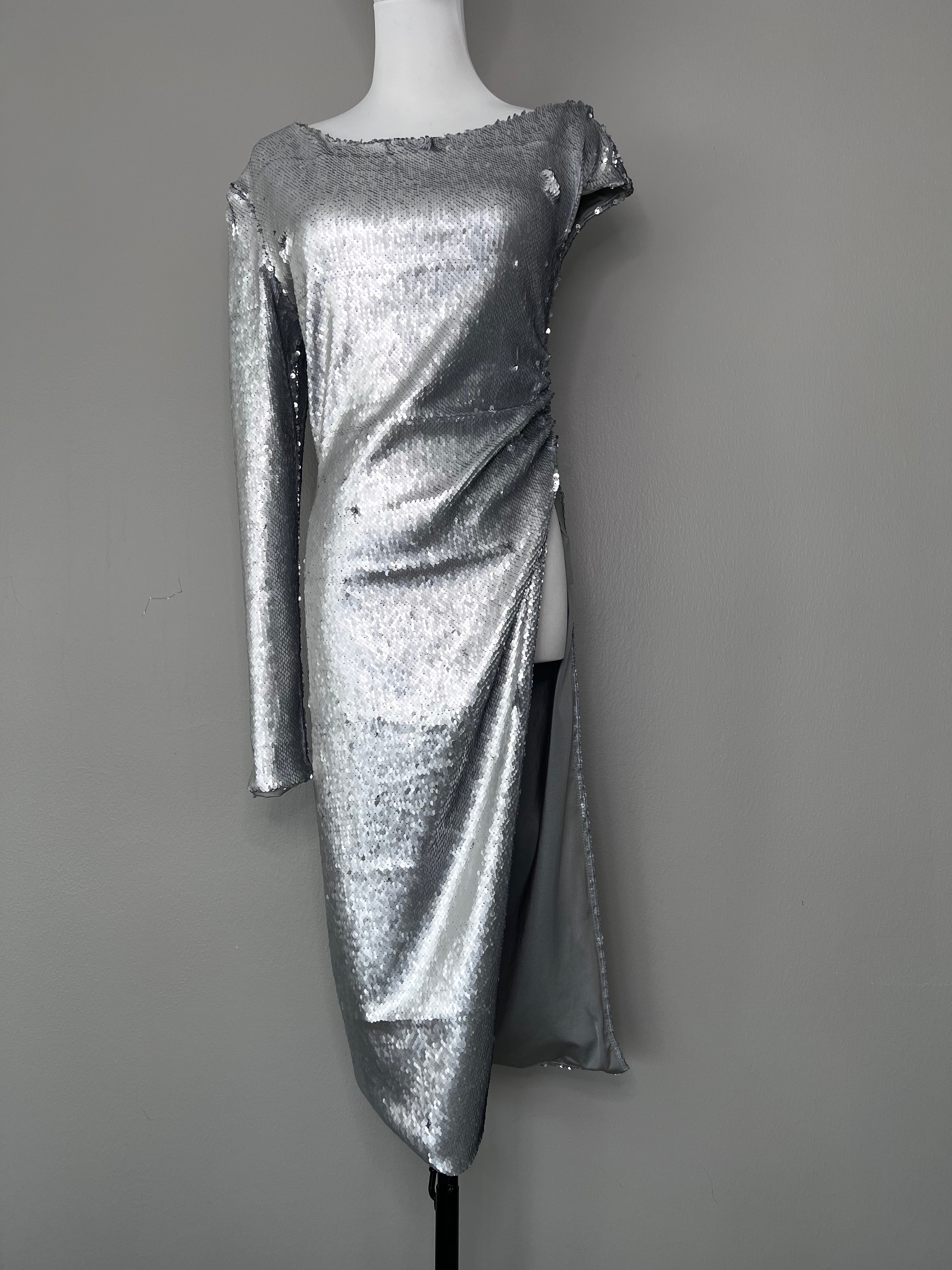 Embellished silver thigh-high split dress - DELFI