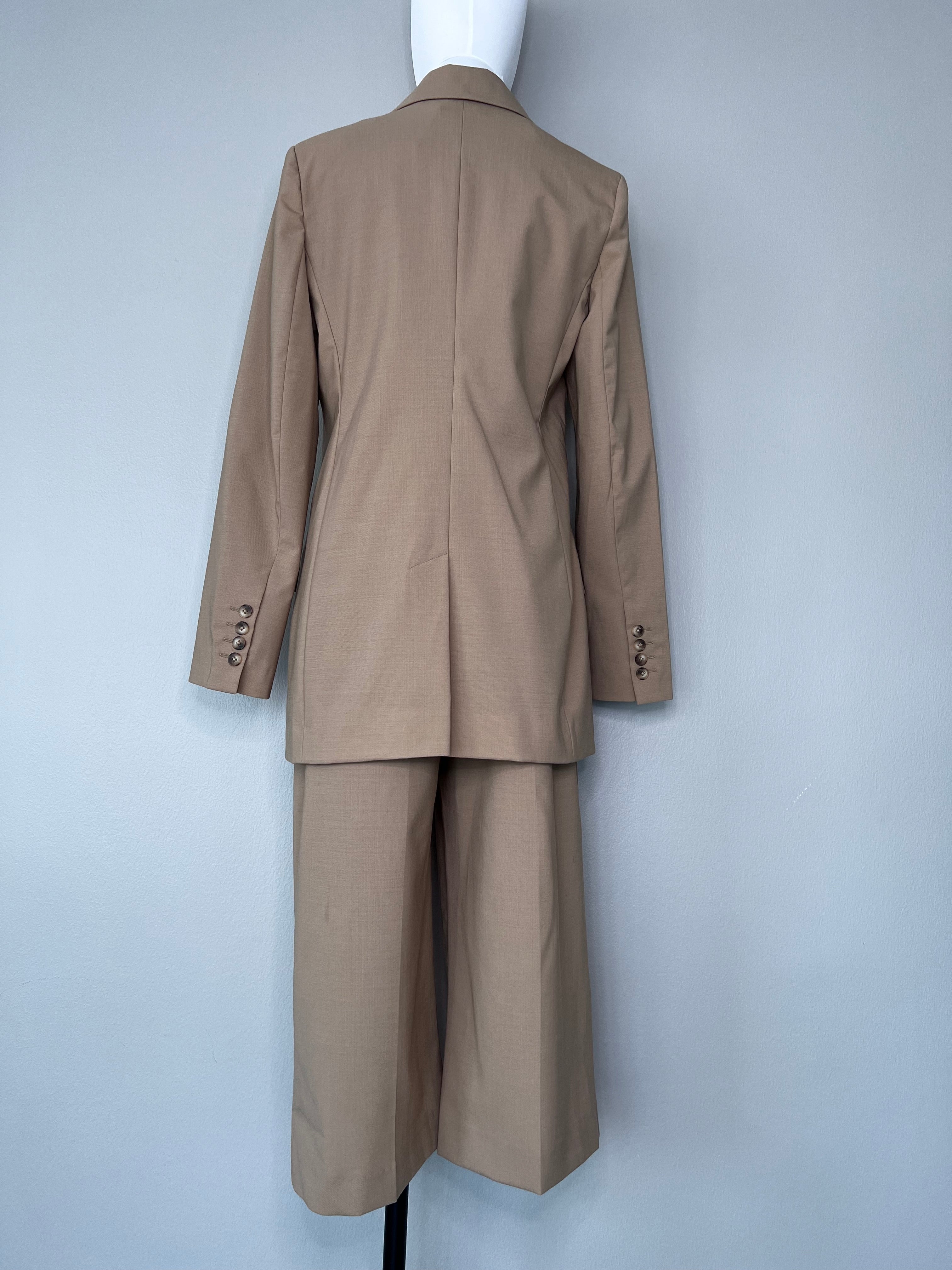 Brand new camel coloured oversized camel suit - IRIS & INK