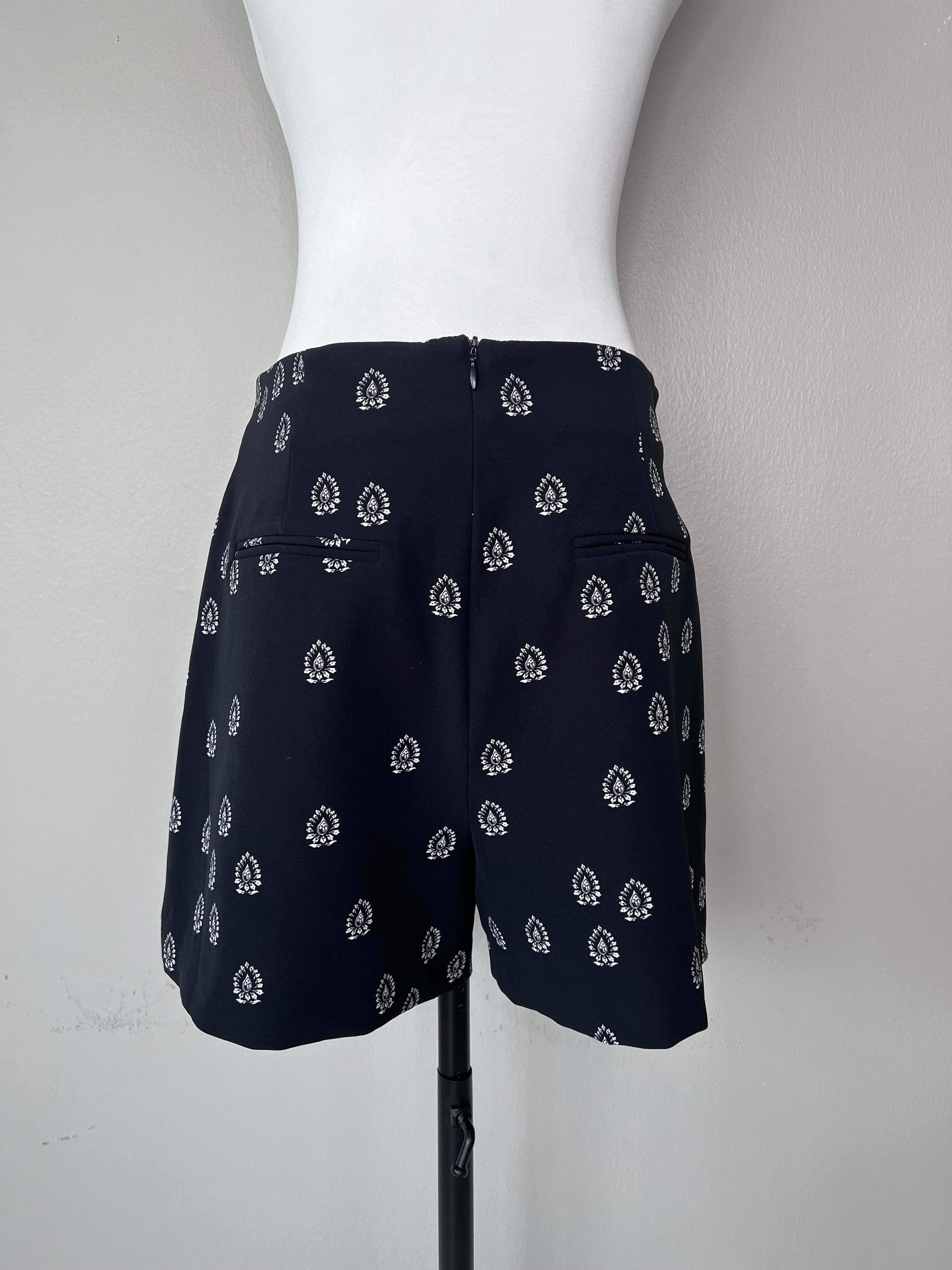 Black patterned mini shorts - ZARA BASIC