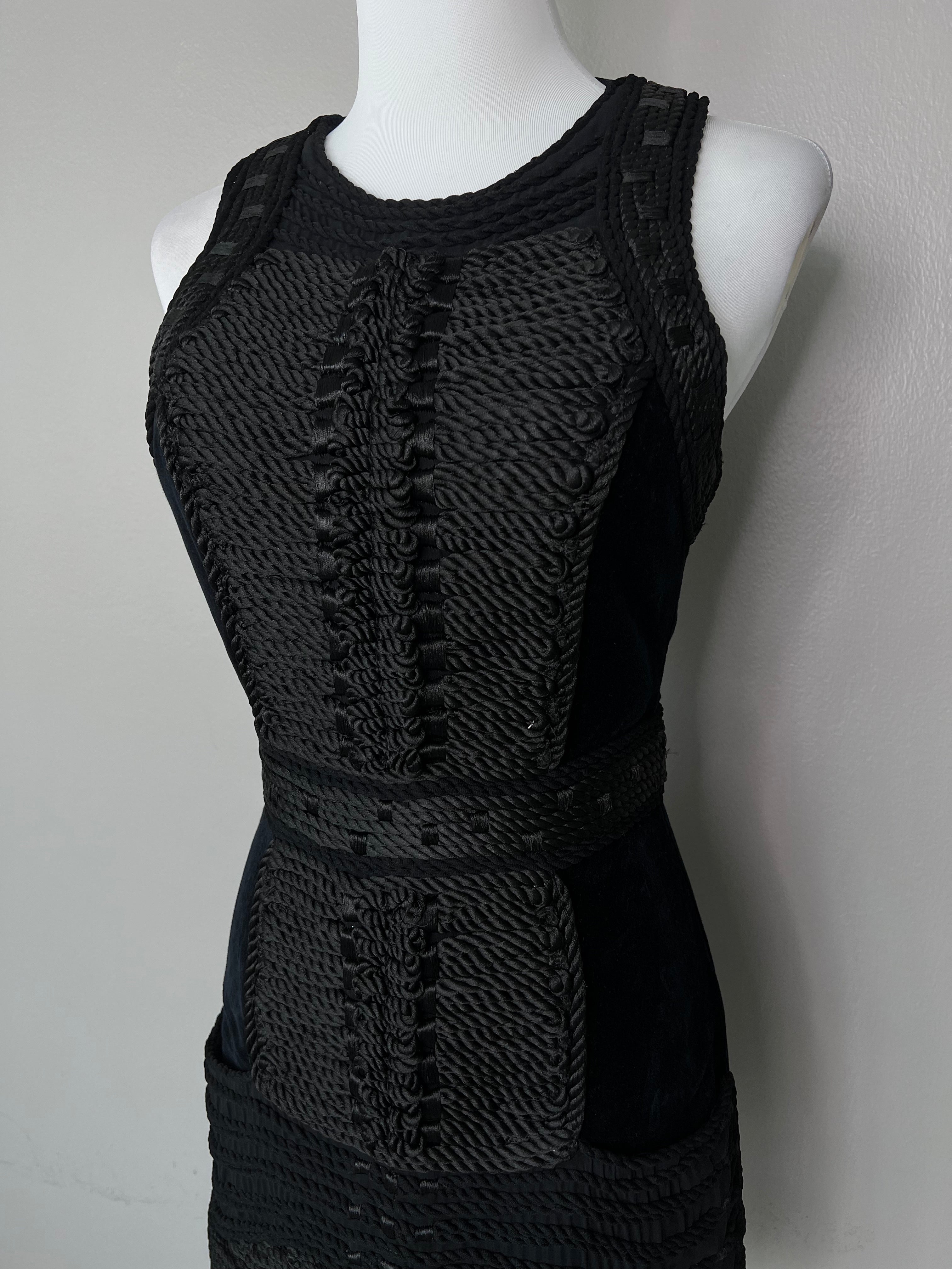 Black velvet mini dress with knot designs - H&M