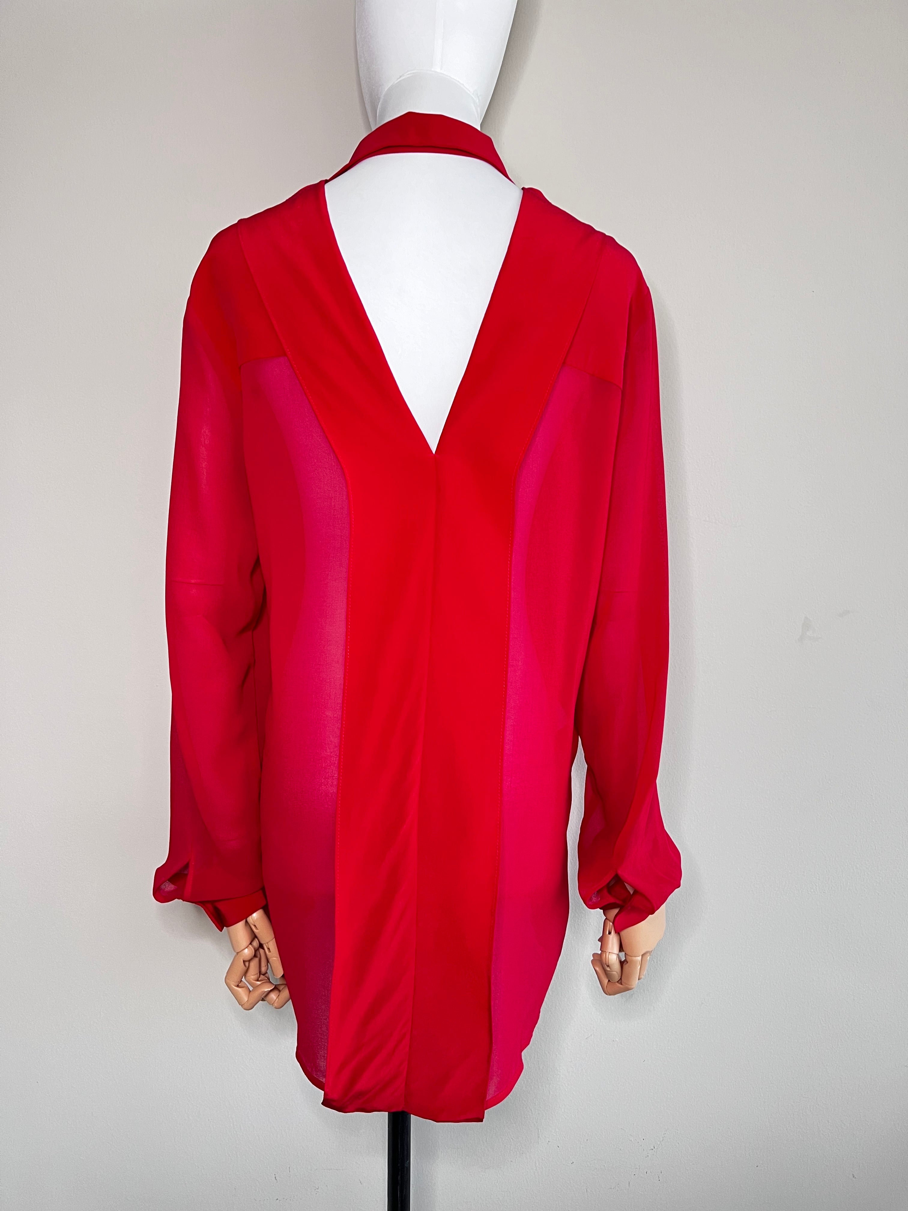 Red silk shirt with hidden buttons with  v backless