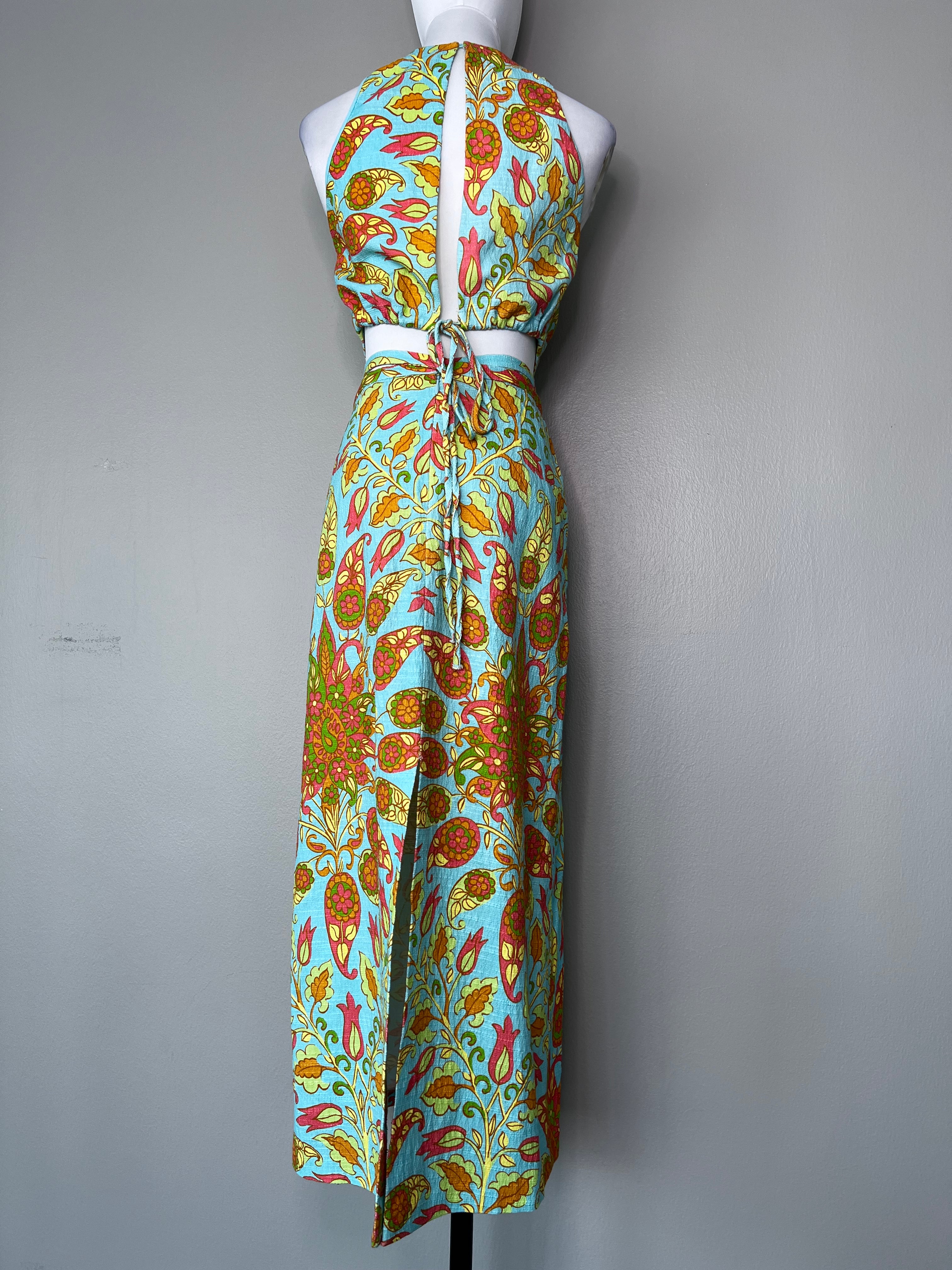 A set of long midi hippy 1960's floral paisley Turquoise Skirt with crop top backless set - ZARA