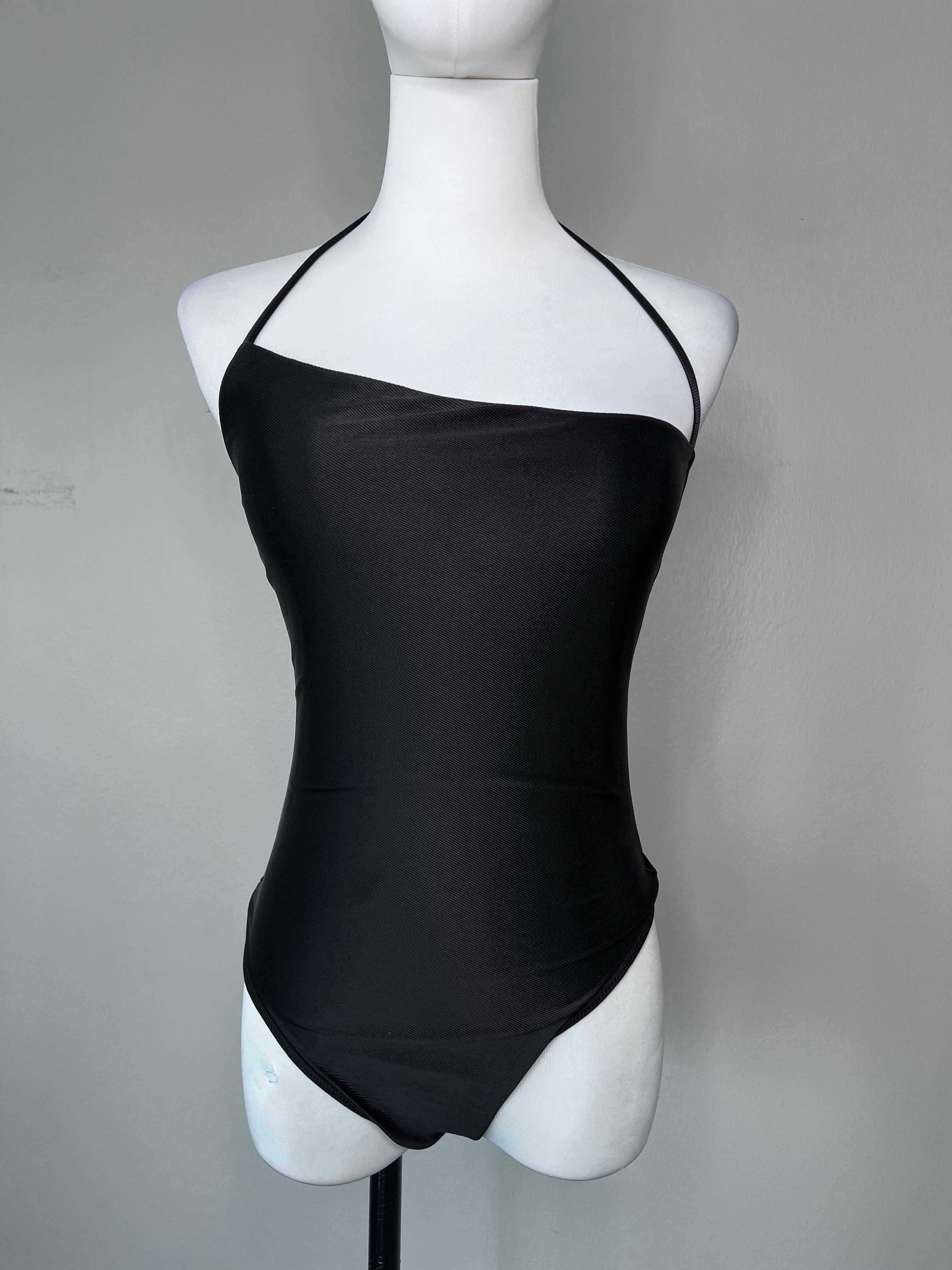 Black one shoulder ribbed asymmetric bodysuit - GAUGE81