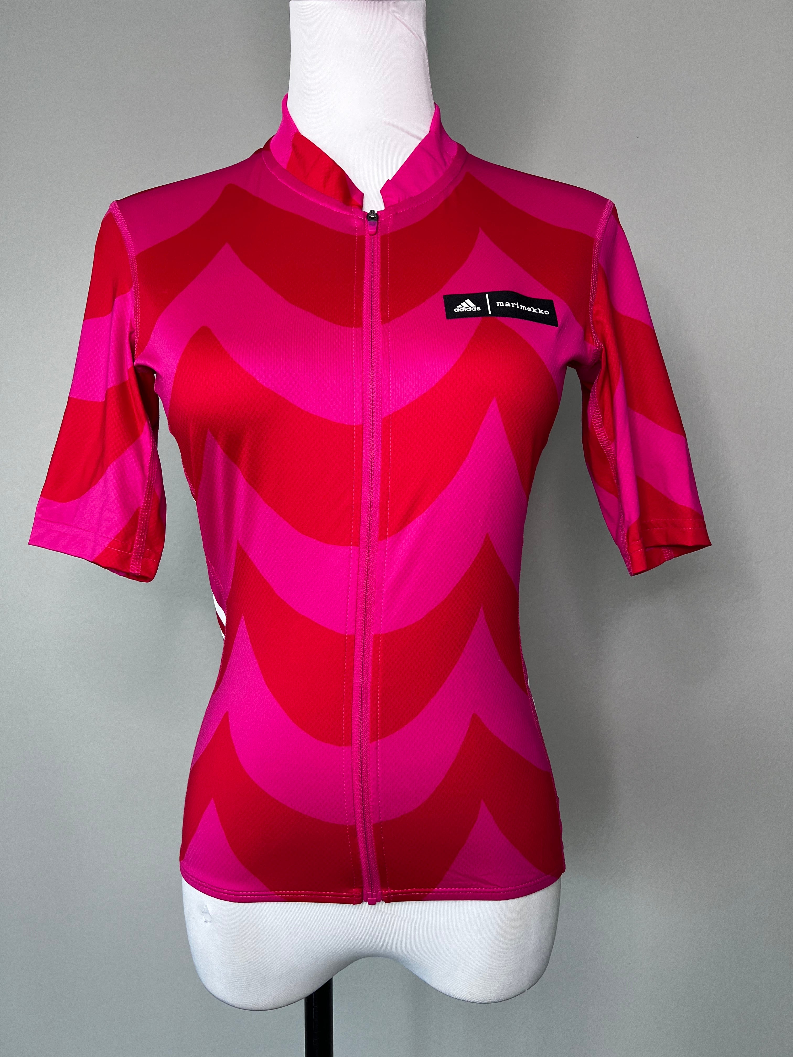 BRAND NEW ! Fucia pink marimekko Grpahic cycling  Top - ADIDAS