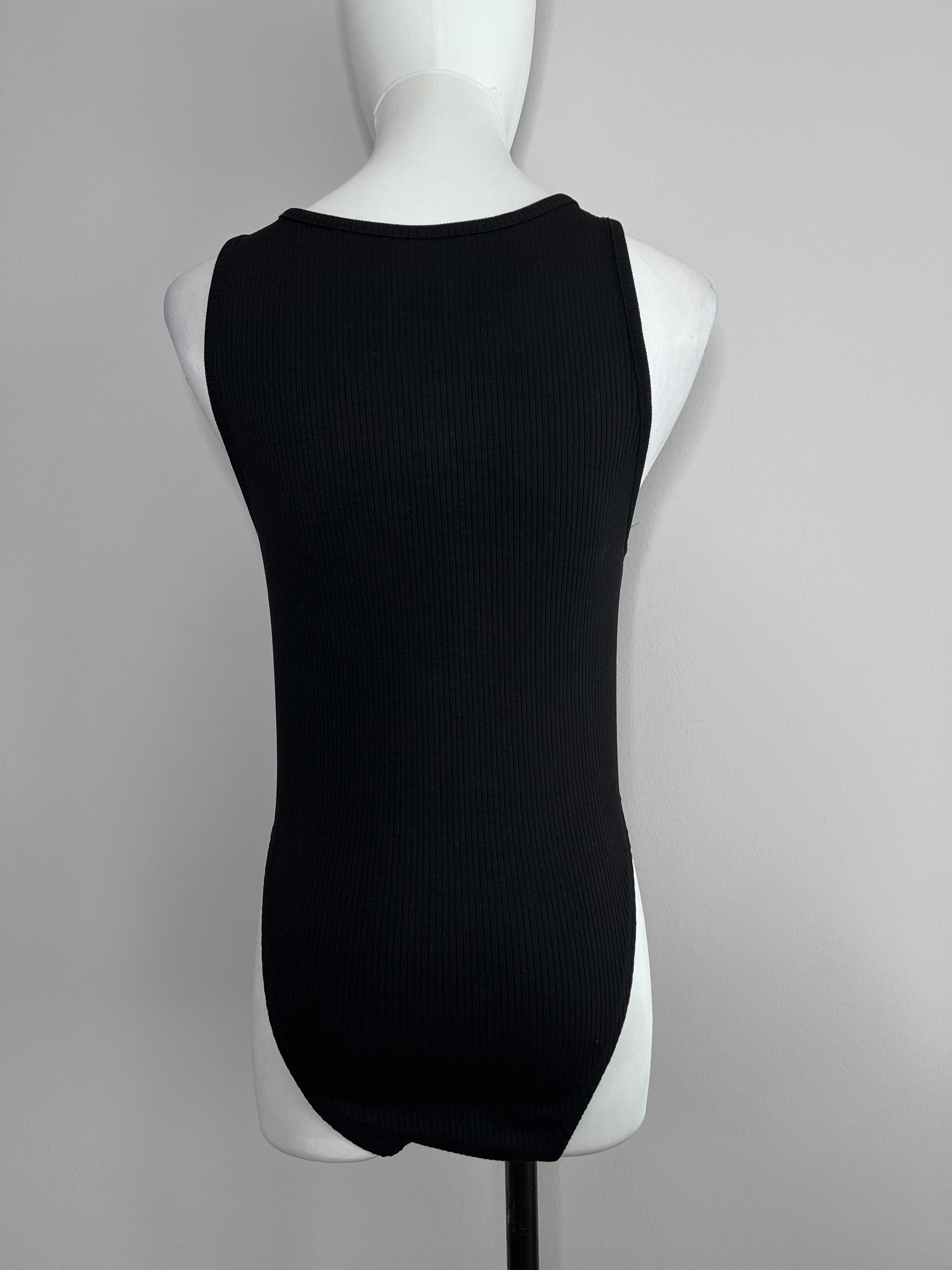 Brand new Classic ribbed bodysuit in knitted v neck sleeveless on black - PUMA