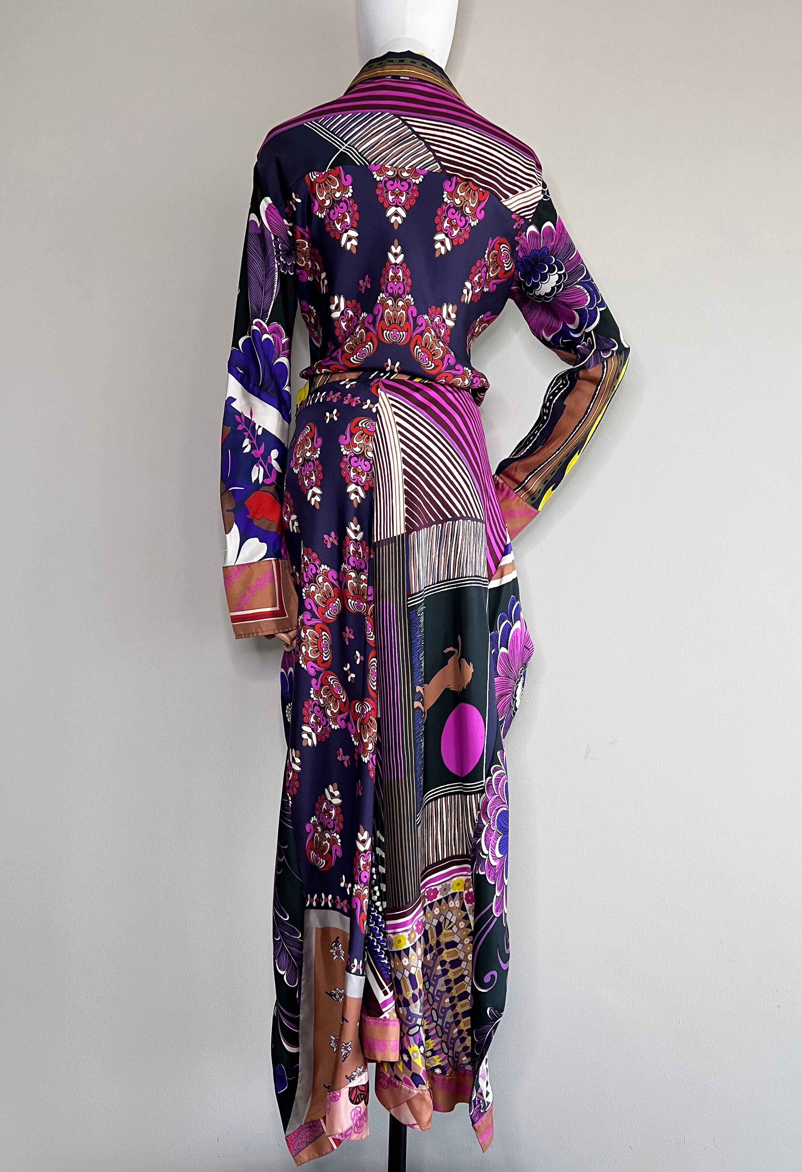 A set of multicolored print silk twill longsleeve and asymmetric belted skirt - CHLOE