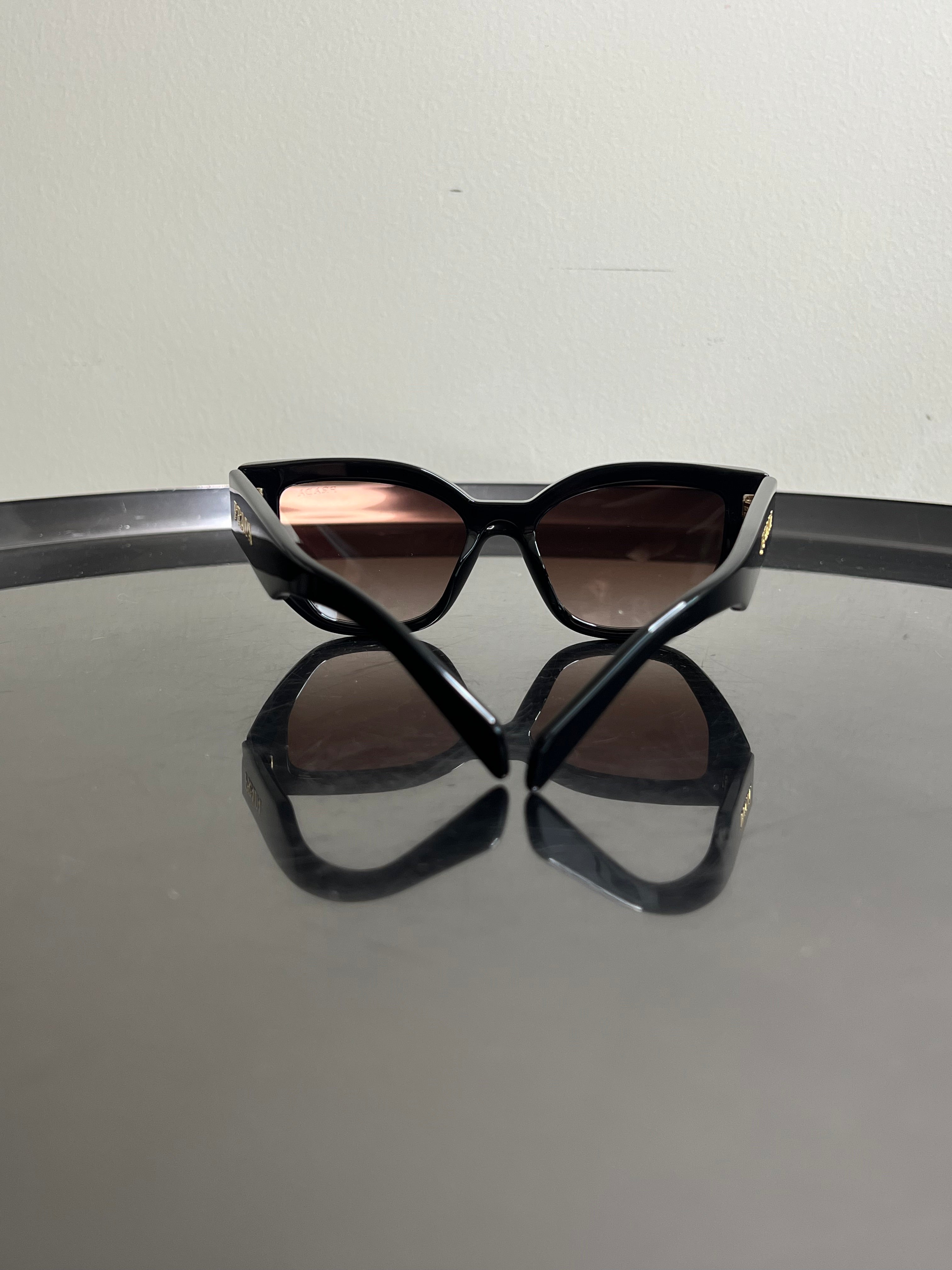 PR A09S Cat eye rectangular-frame sunglasses - PRADA