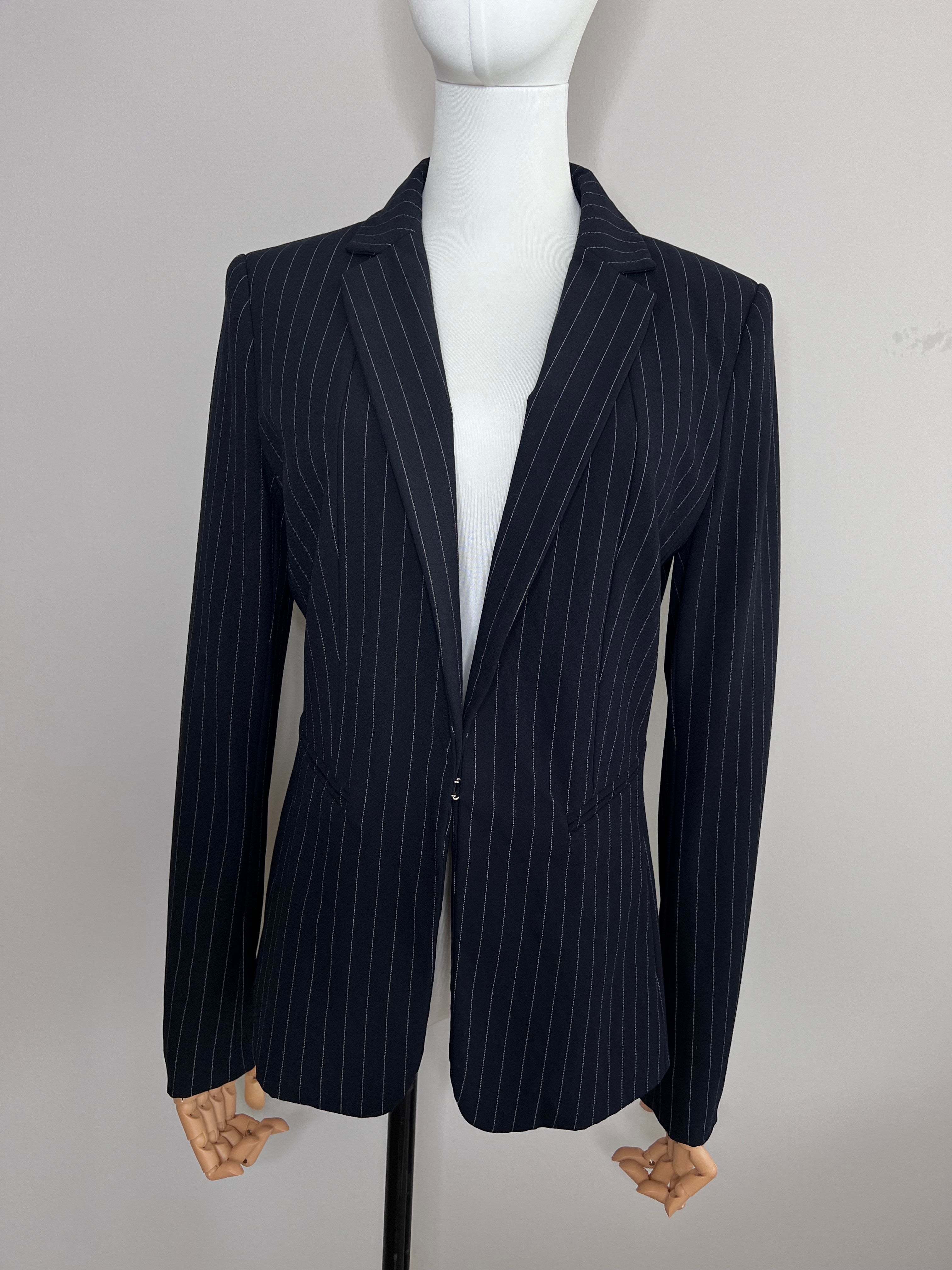 Dark blue pinstriped fitted jacket in a stretch weave with lapel and front hook & welt pockets - H&M