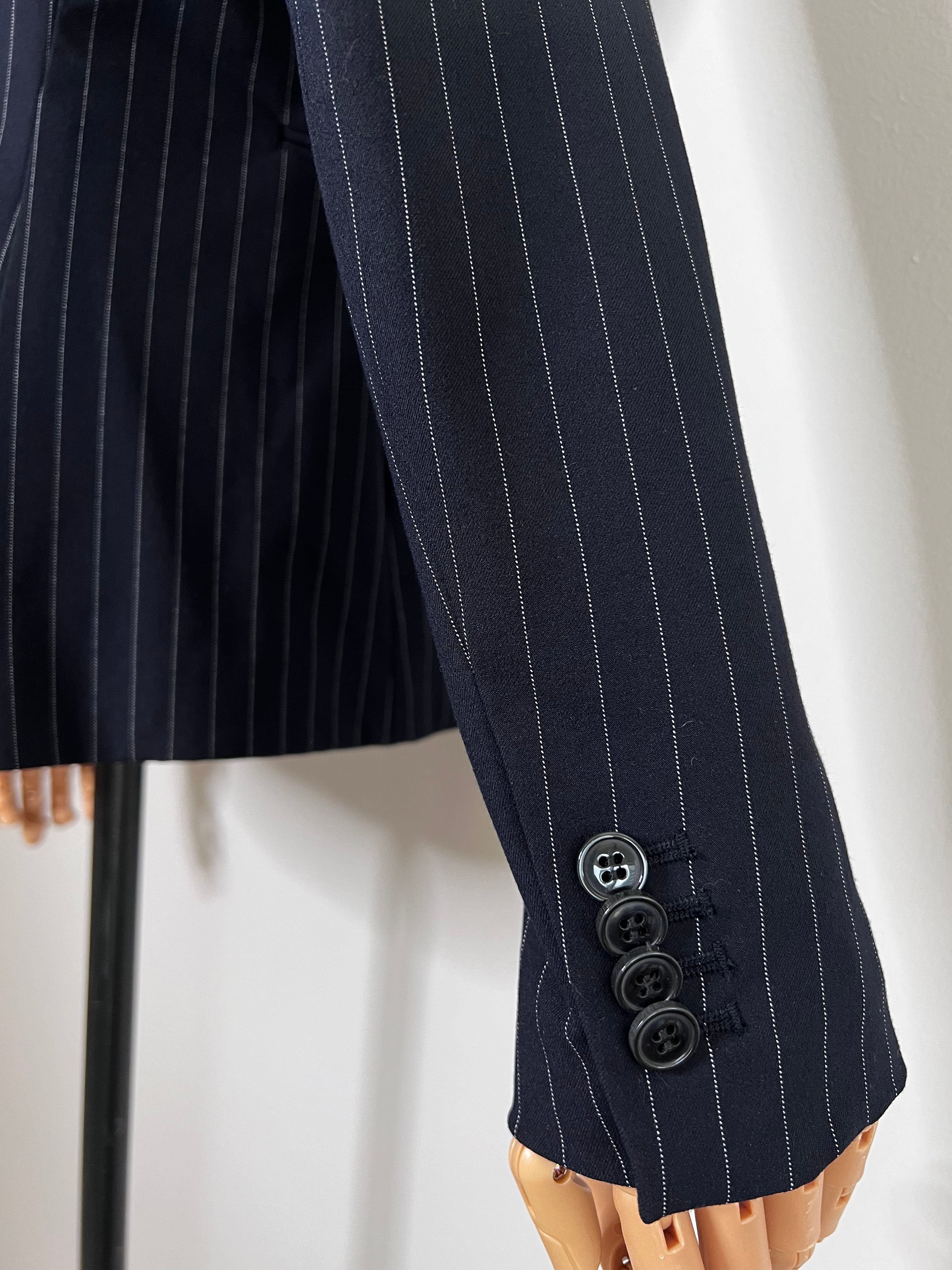 Dark blue pinstriped fitted jacket in a stretch weave with lapel and front hook & welt pockets - H&M