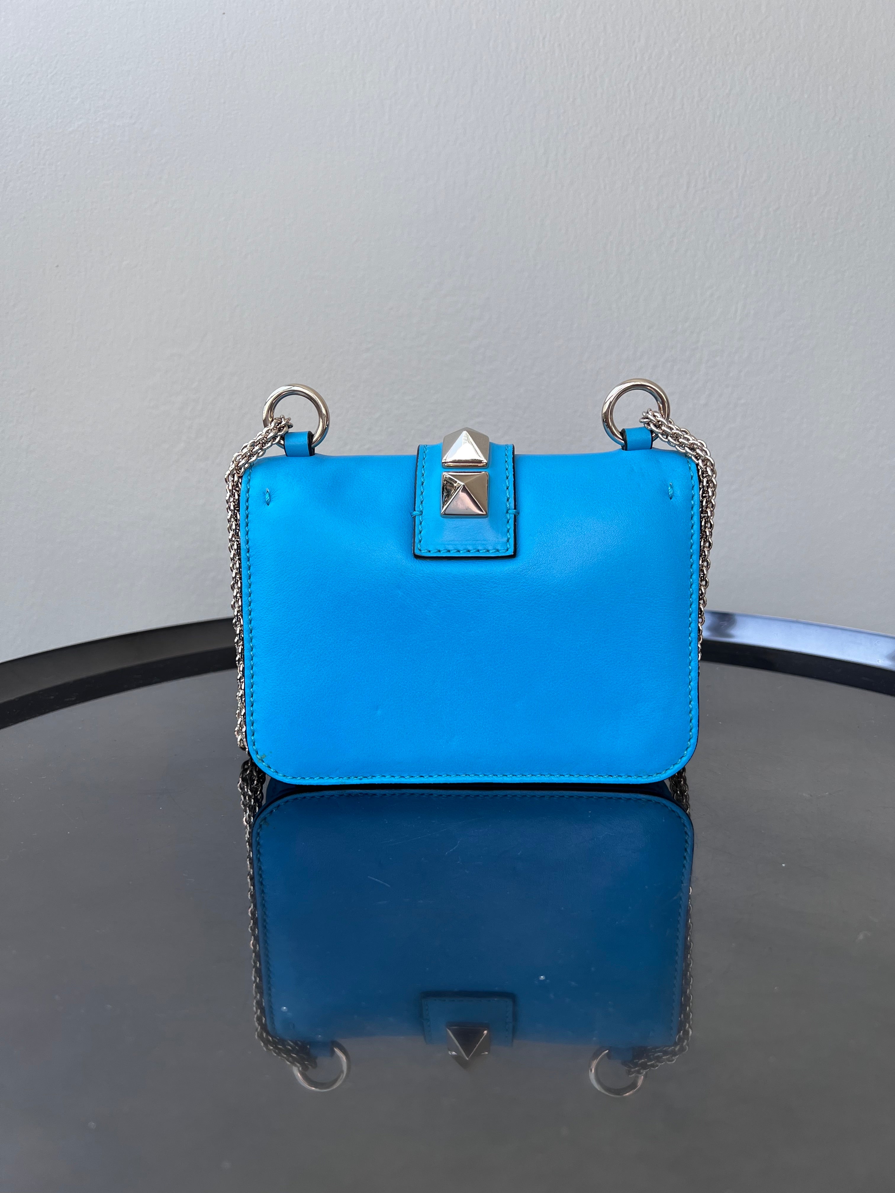 Blue leather medium rock stud glam lock flap bag - VALENTINO