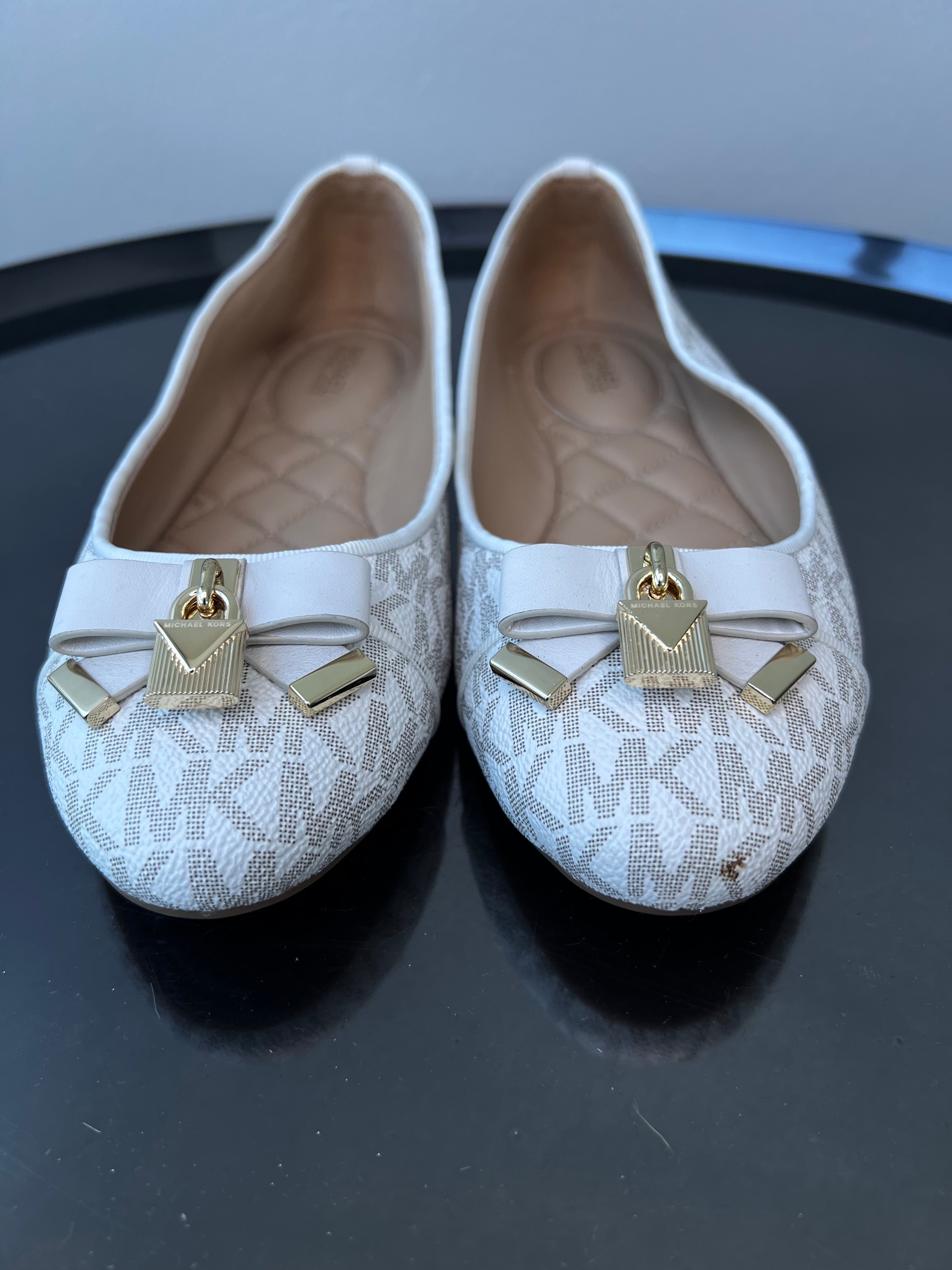 White logo printed leather with white bow and gold lock - MICHAEL KORS