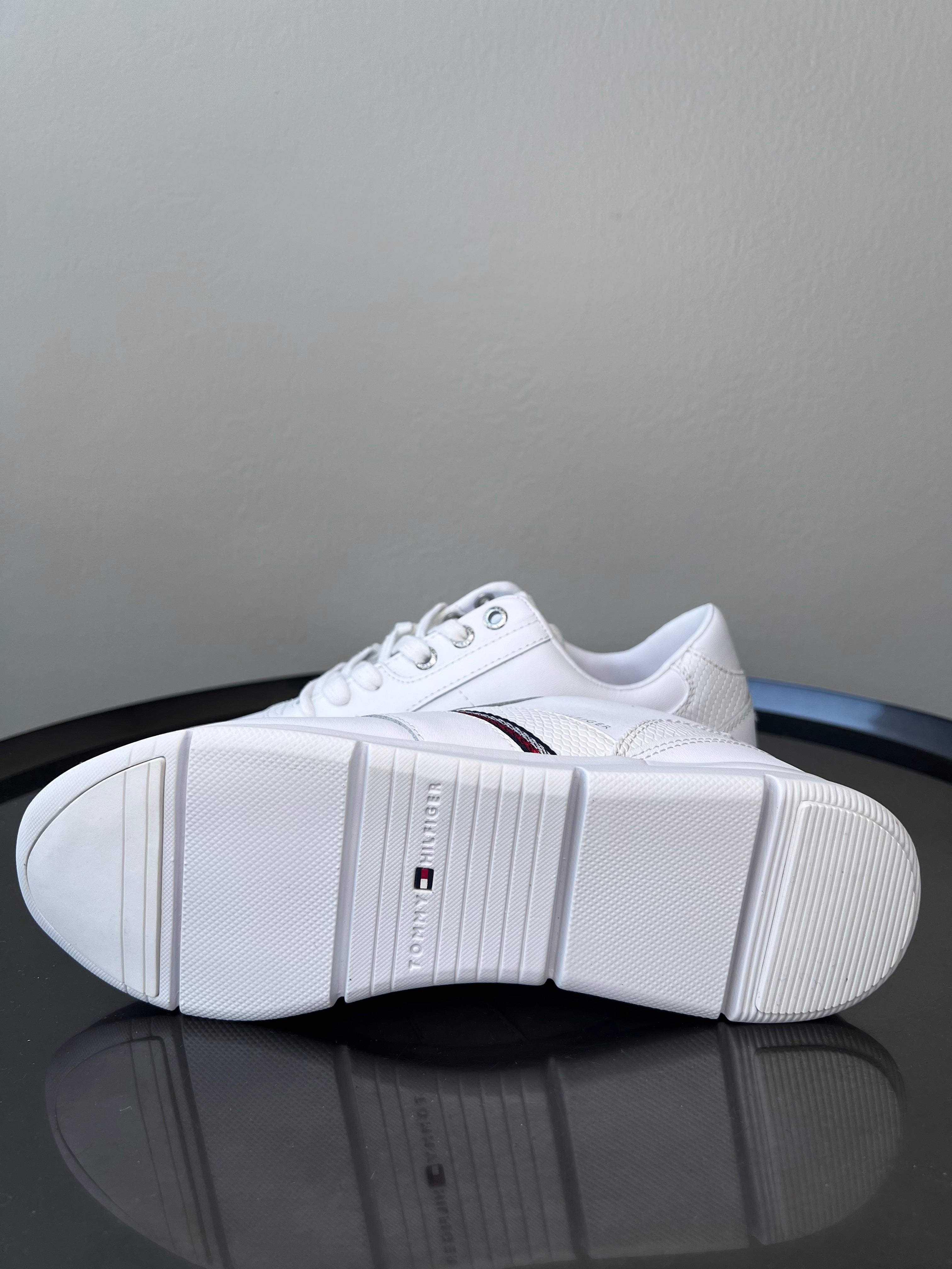 White logo printed cupsole low top sneaker - TOMMY HILFIGER