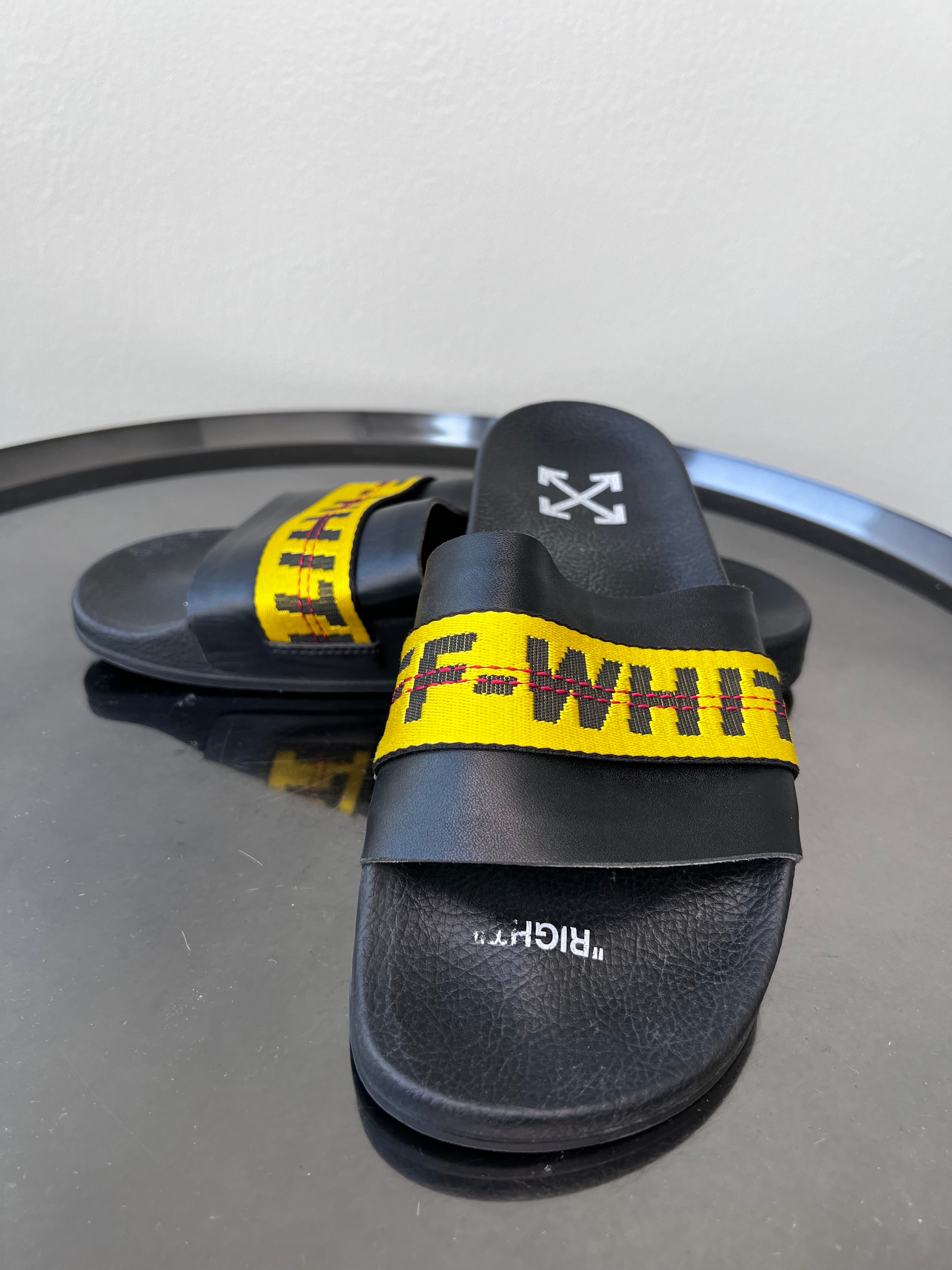 Black slides with yellow OFF-WHITE logo on the front slides - OFFWHITE