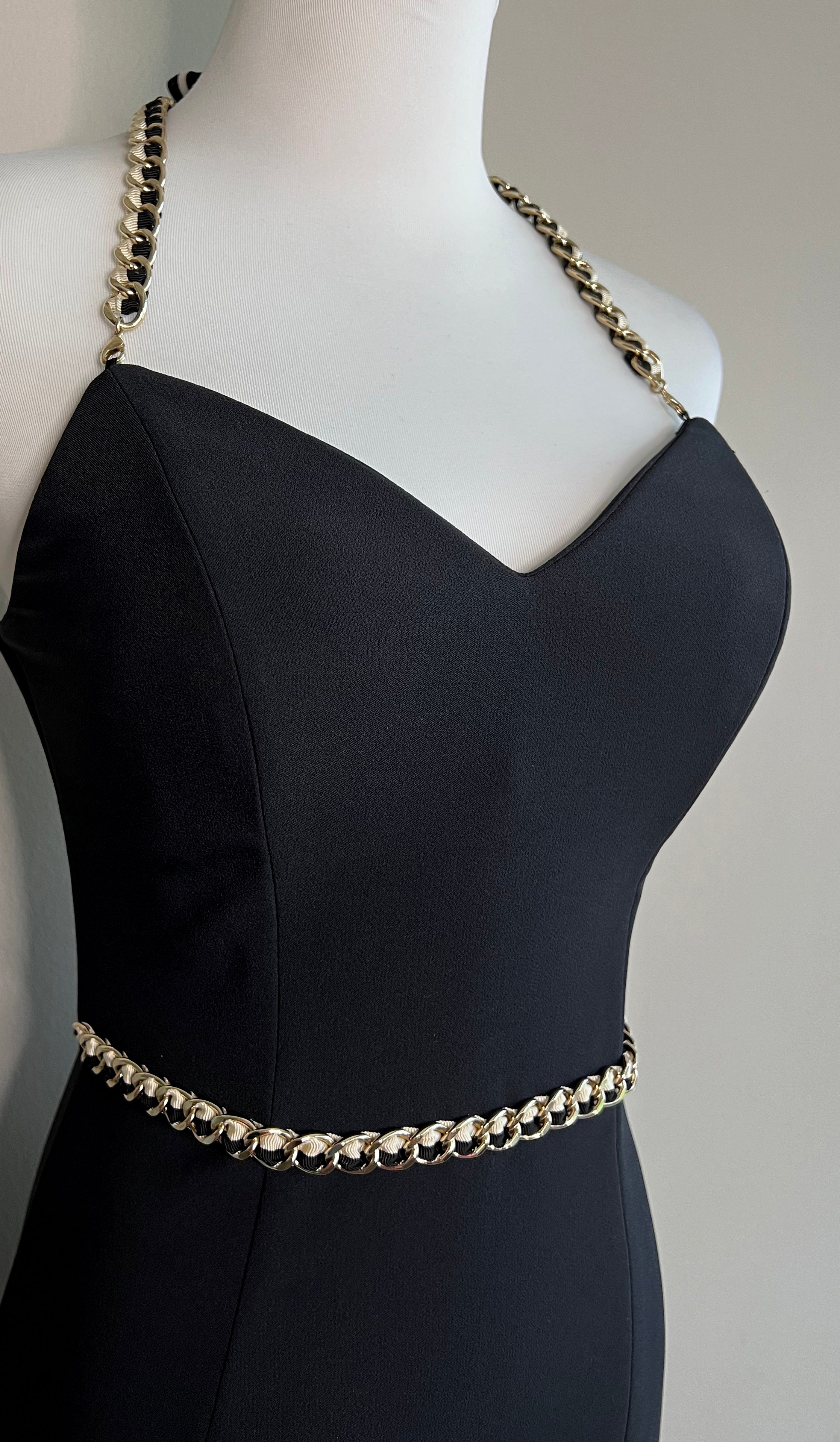 Black Chain detailed crepe sheath dress - ELISABETTA FRANCHI