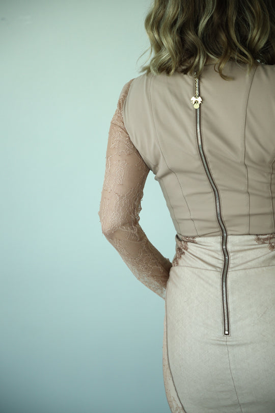 nude mini dress with lace finishings- Elisabetta franchi